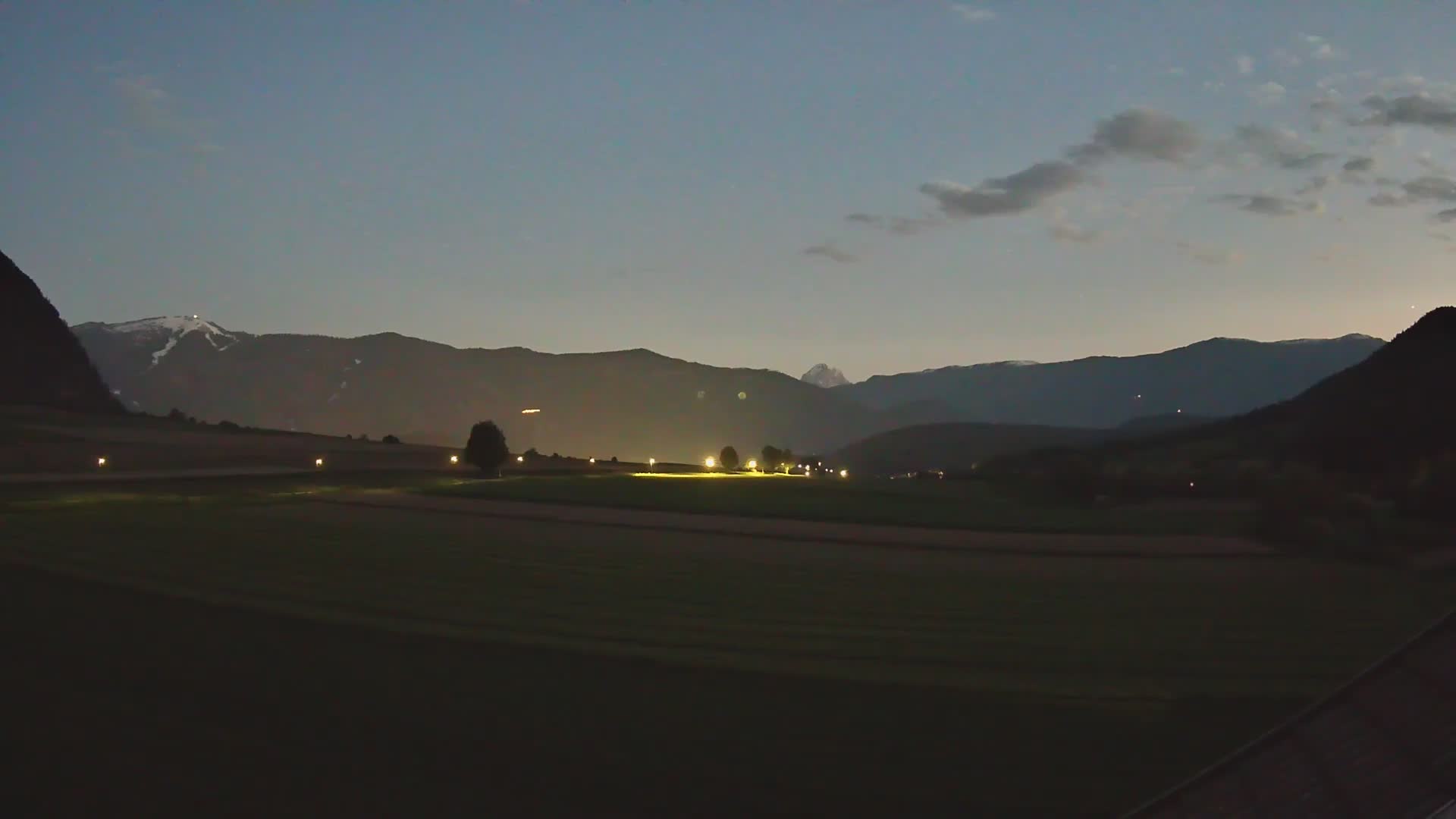 Gais | Vista dall’agriturismo Winklerhof verso Plan de Corones e le Dolomiti