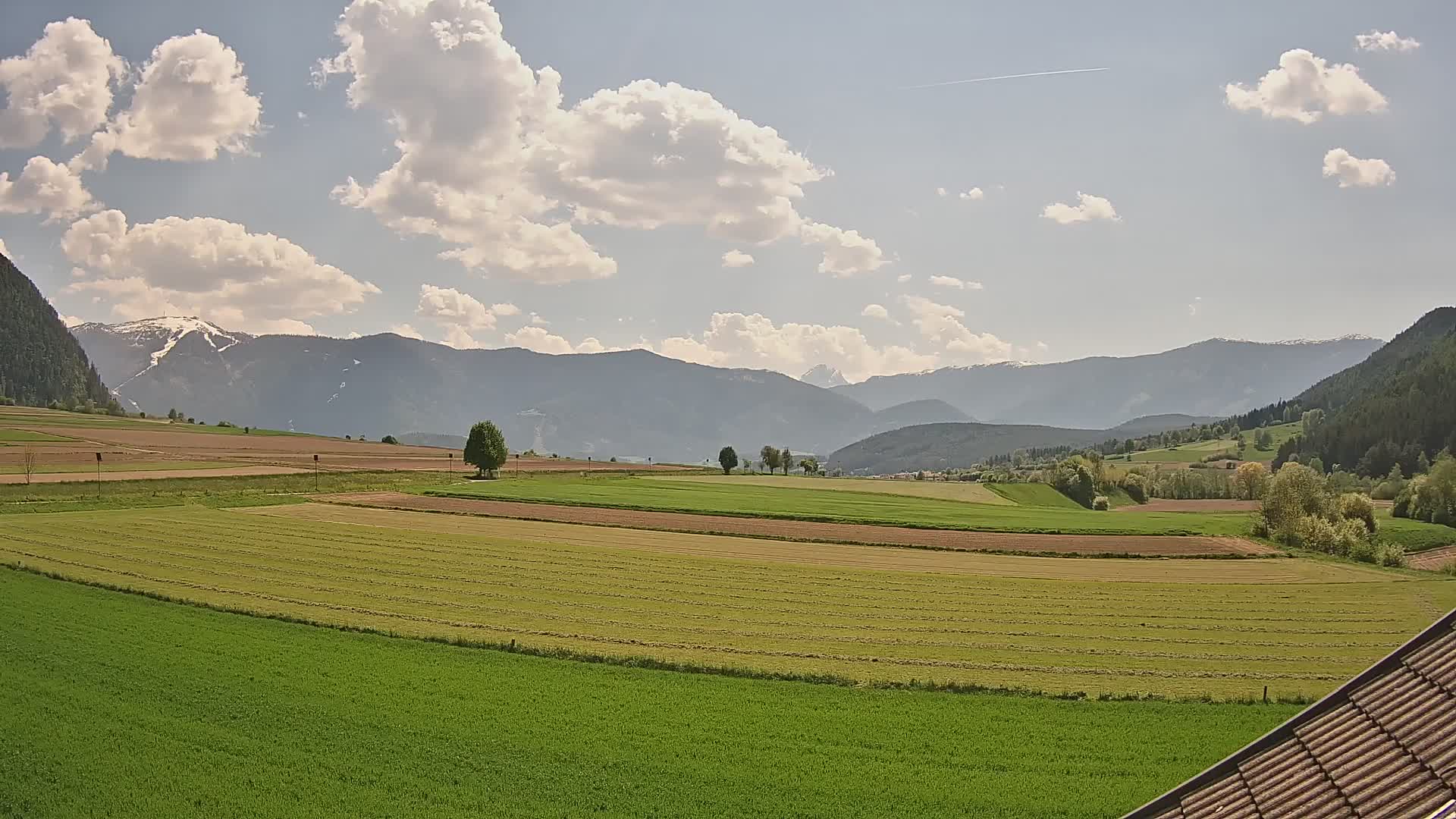 Gais | View from Vintage Farm Winklerhof to Kronplatz and Dolomites