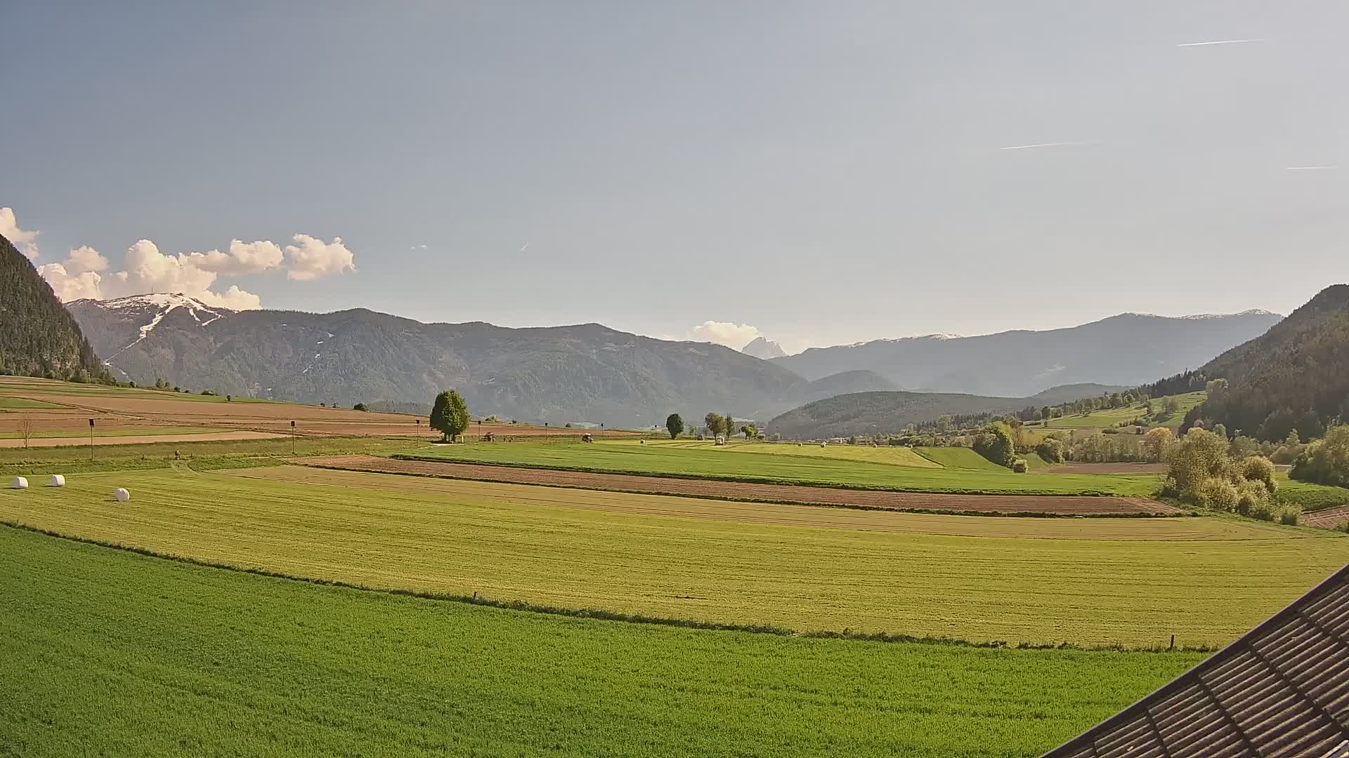 Gais | View from Vintage Farm Winklerhof to Kronplatz and Dolomites