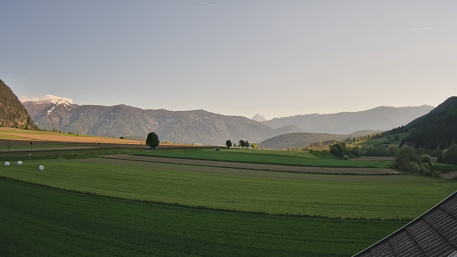Gais | Blick vom Vintage Farm Winklerhof auf Kronplatz und Dolomiten