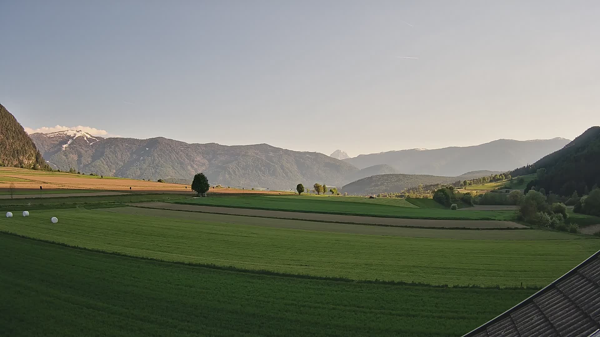 Gais | View from Vintage Farm Winklerhof to Kronplatz and Dolomites