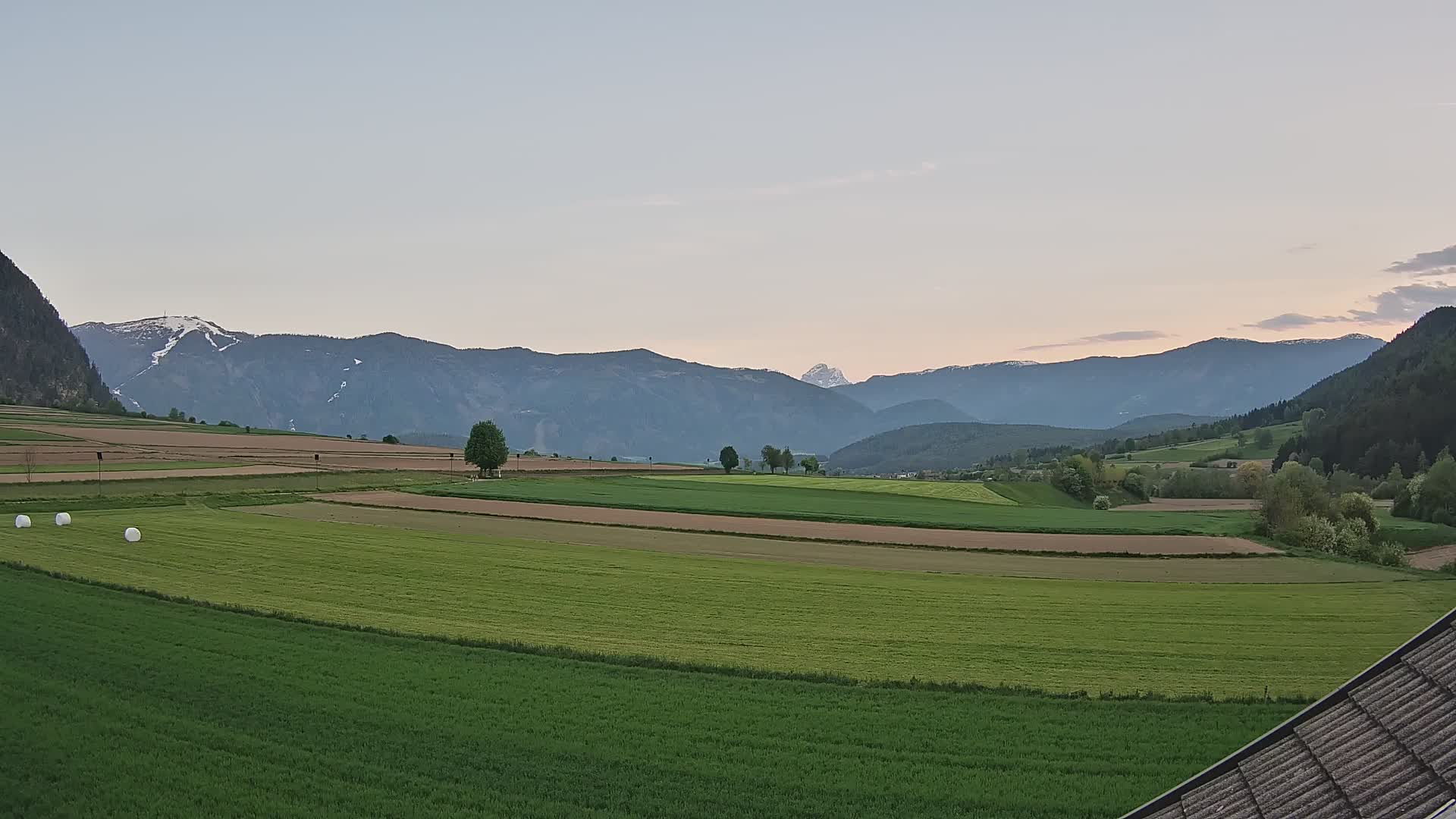 Gais | Vue depuis la Vintage de Winklerhof sur Kronplatz et les Dolomites