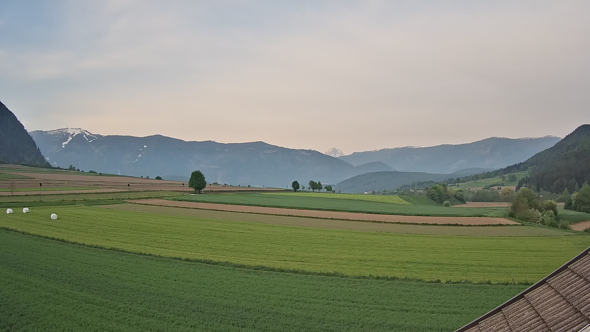 Gais | View from Vintage Farm Winklerhof to Kronplatz and Dolomites