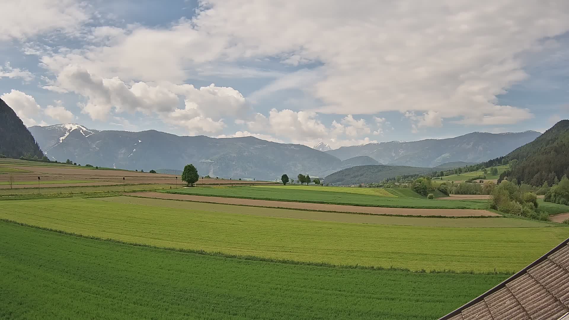Gais | Pogled iz pansiona Winklerhof prema Kronplatzu i Dolomitim
