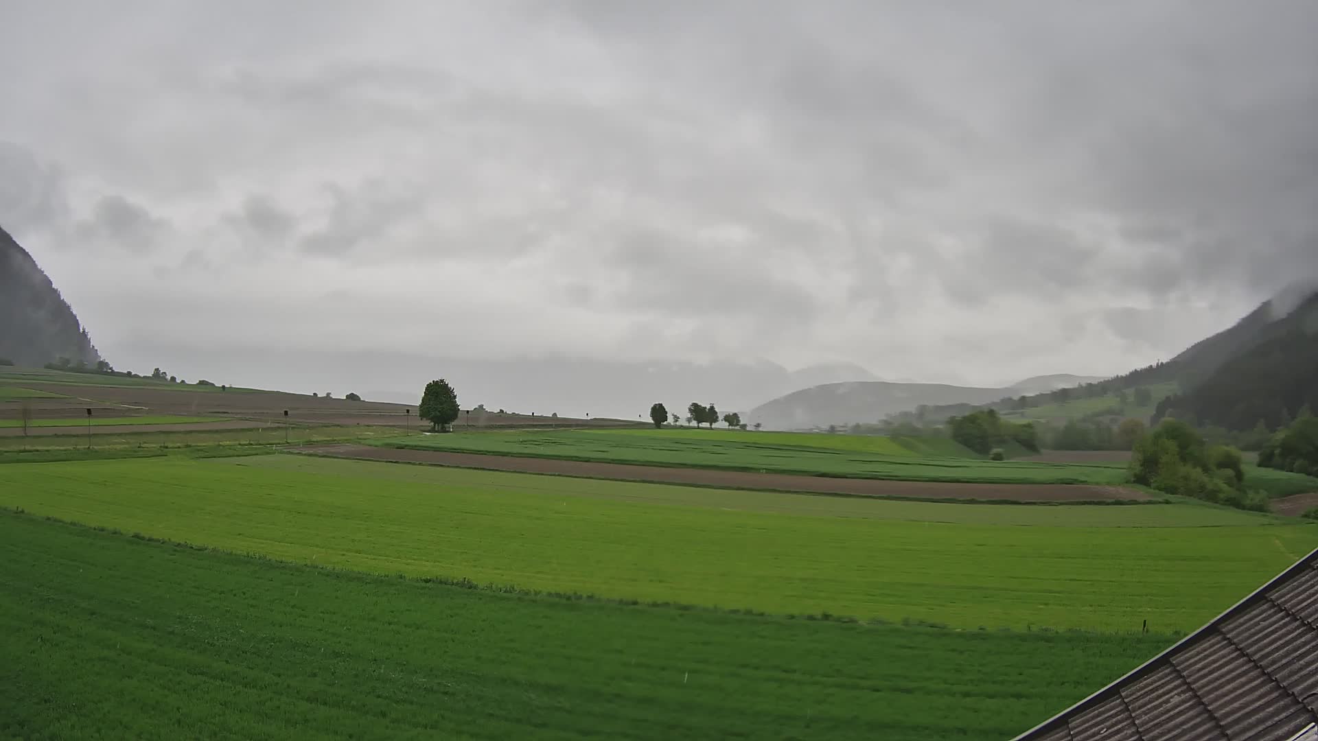 Gais | Vista desde la finca Winklerhof hacia Plan de Corones y los Dolomitas