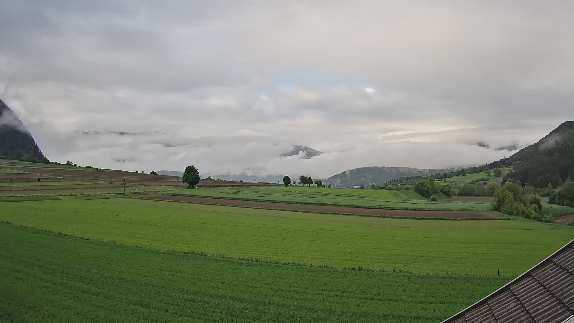 Gais | Vista desde la finca Winklerhof hacia Plan de Corones y los Dolomitas