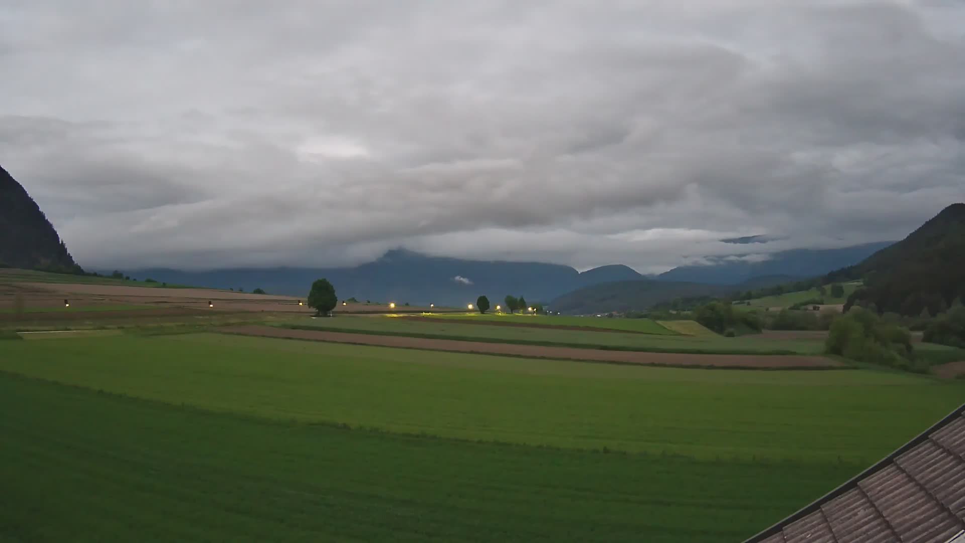 Gais | Blick vom Vintage Farm Winklerhof auf Kronplatz und Dolomiten