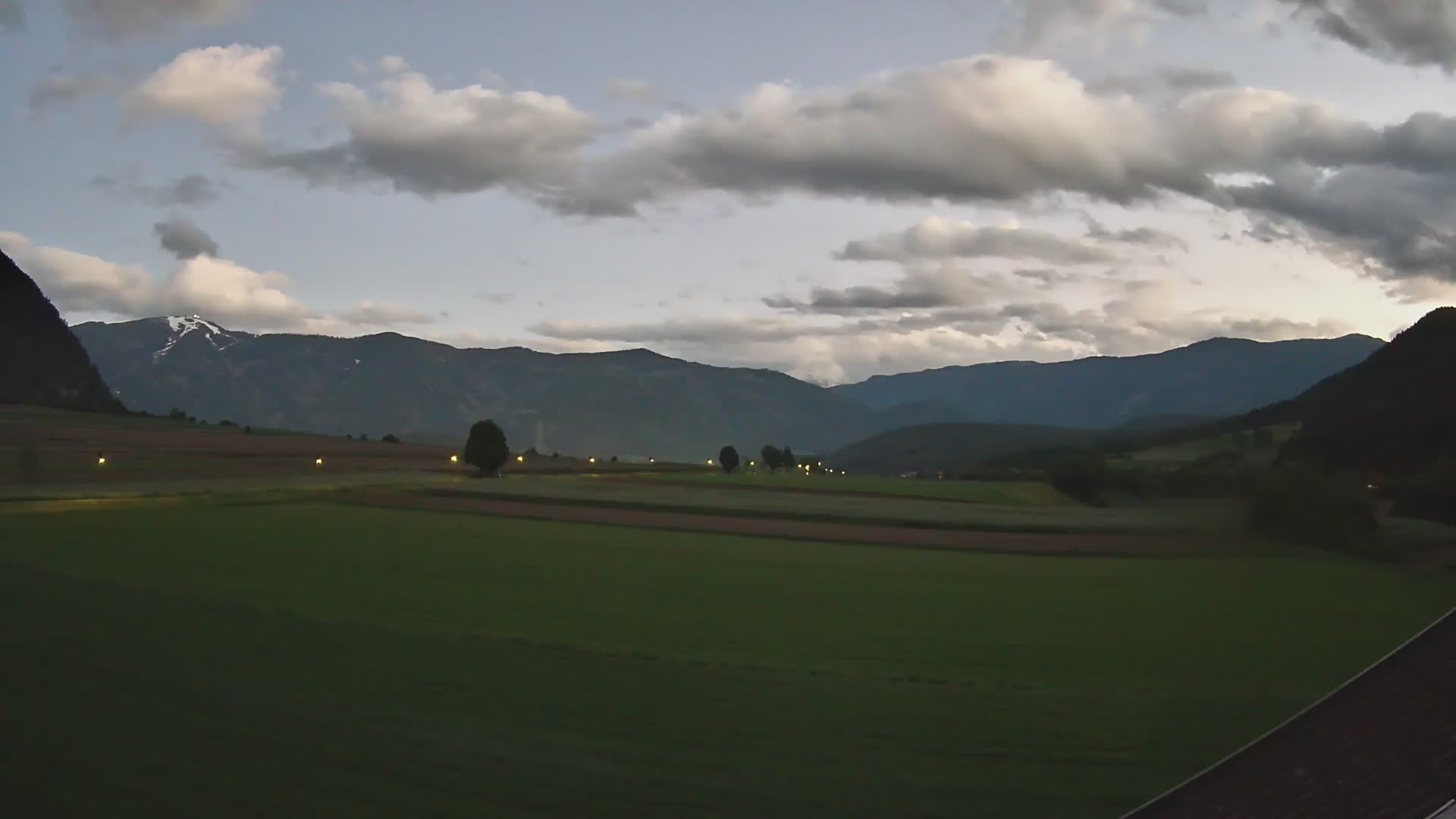 Gais | Blick vom Vintage Farm Winklerhof auf Kronplatz und Dolomiten