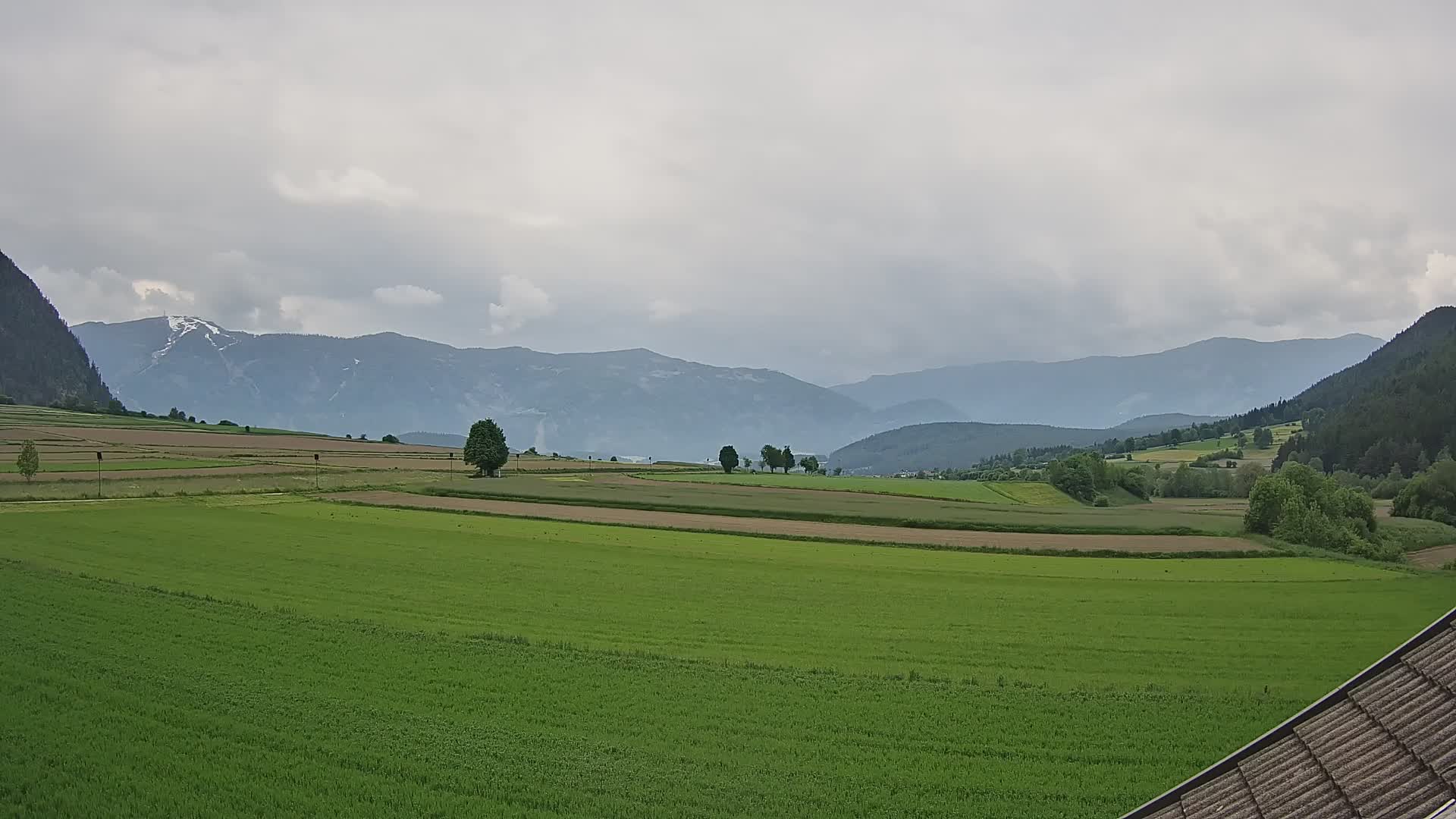 Gais | Vista desde la finca Winklerhof hacia Plan de Corones y los Dolomitas