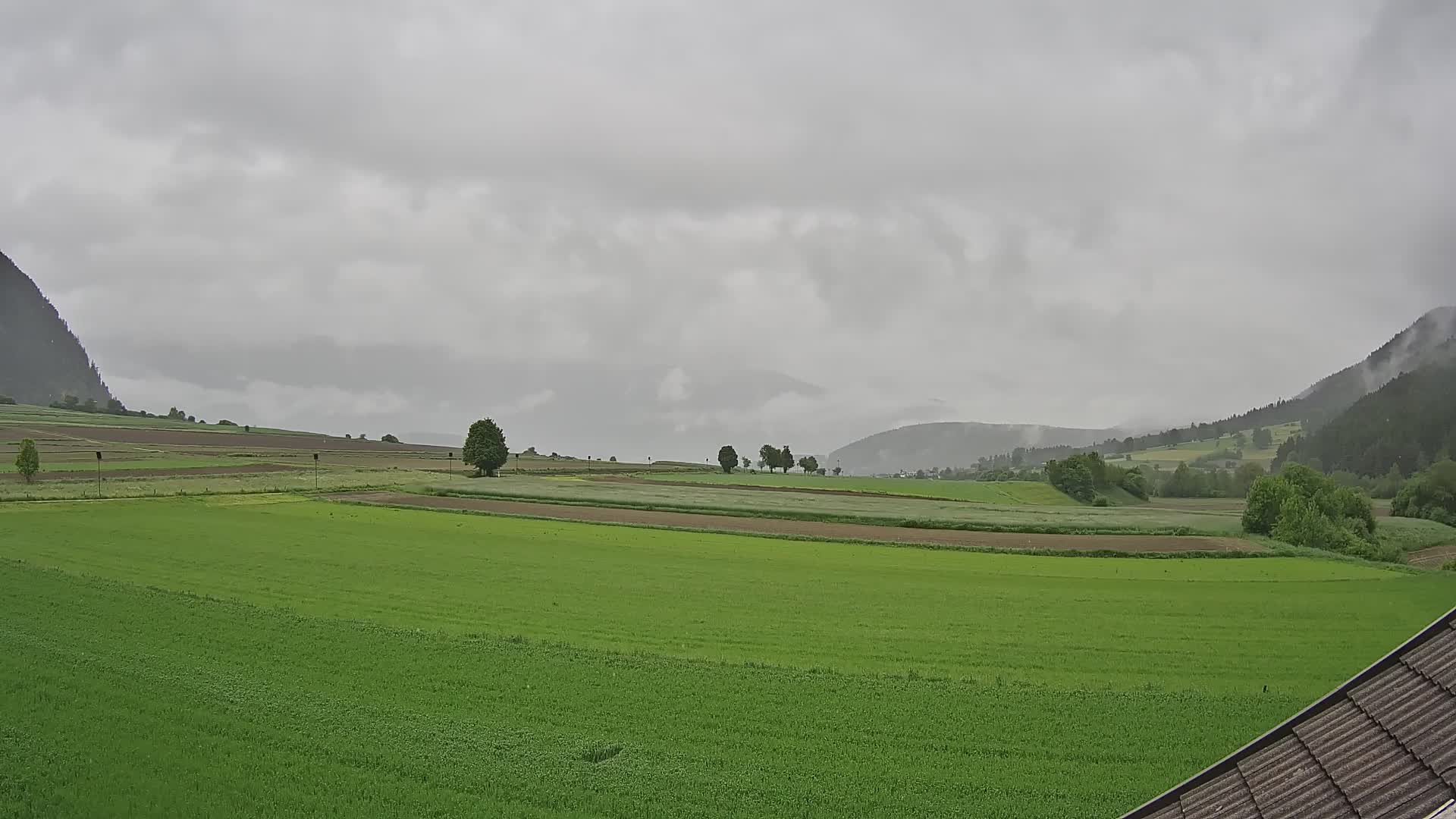 Gais | Vista desde la finca Winklerhof hacia Plan de Corones y los Dolomitas