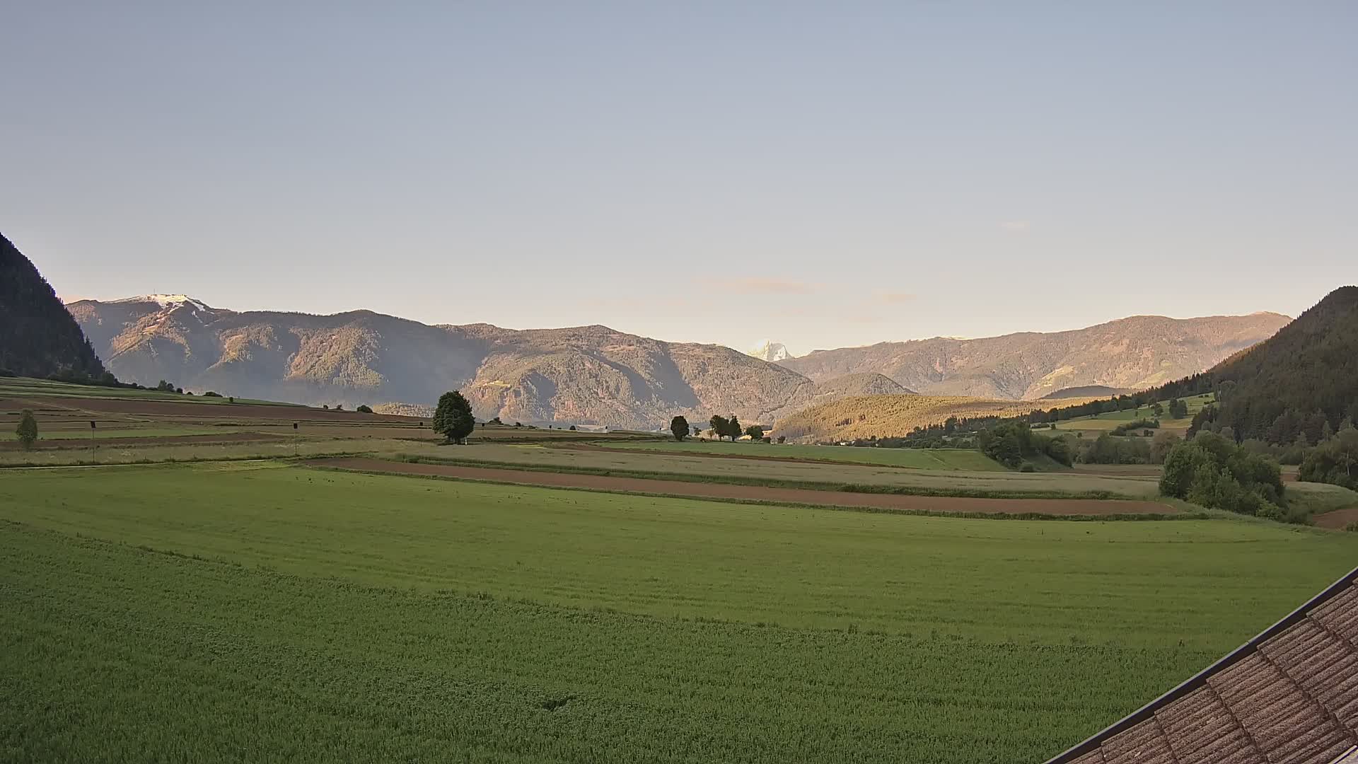 Gais | View from Vintage Farm Winklerhof to Kronplatz and Dolomites