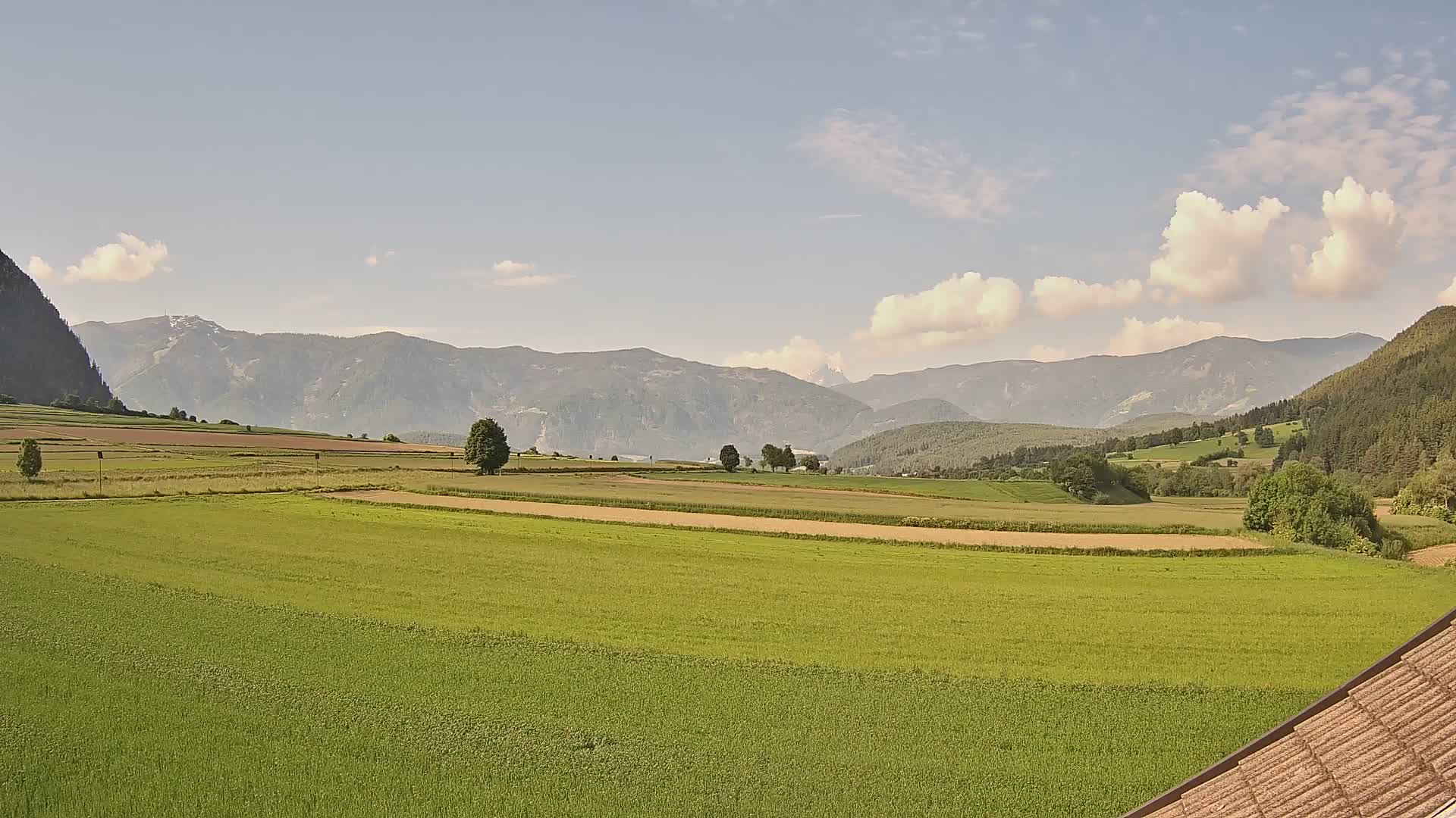 Gais | Blick vom Vintage Farm Winklerhof auf Kronplatz und Dolomiten