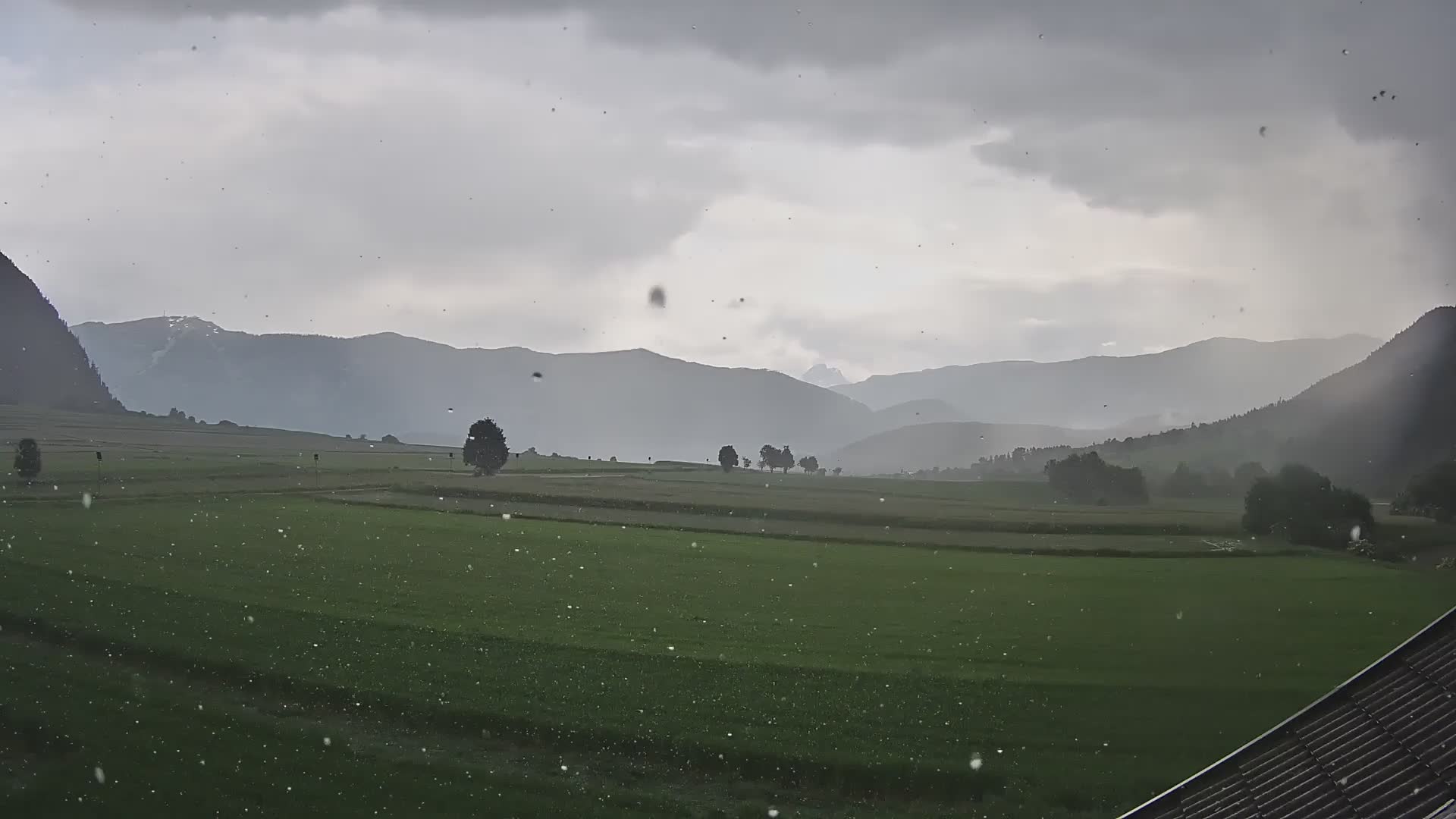 Gais | Blick vom Vintage Farm Winklerhof auf Kronplatz und Dolomiten