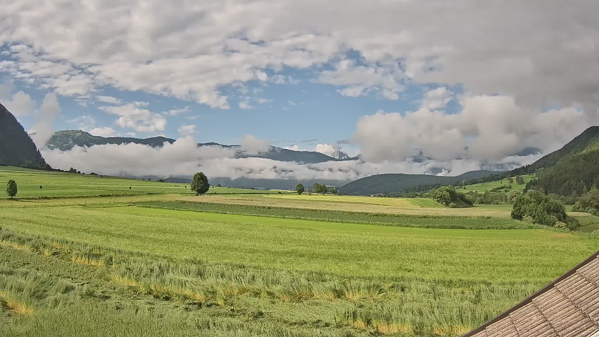 Gais | Vista desde la finca Winklerhof hacia Plan de Corones y los Dolomitas