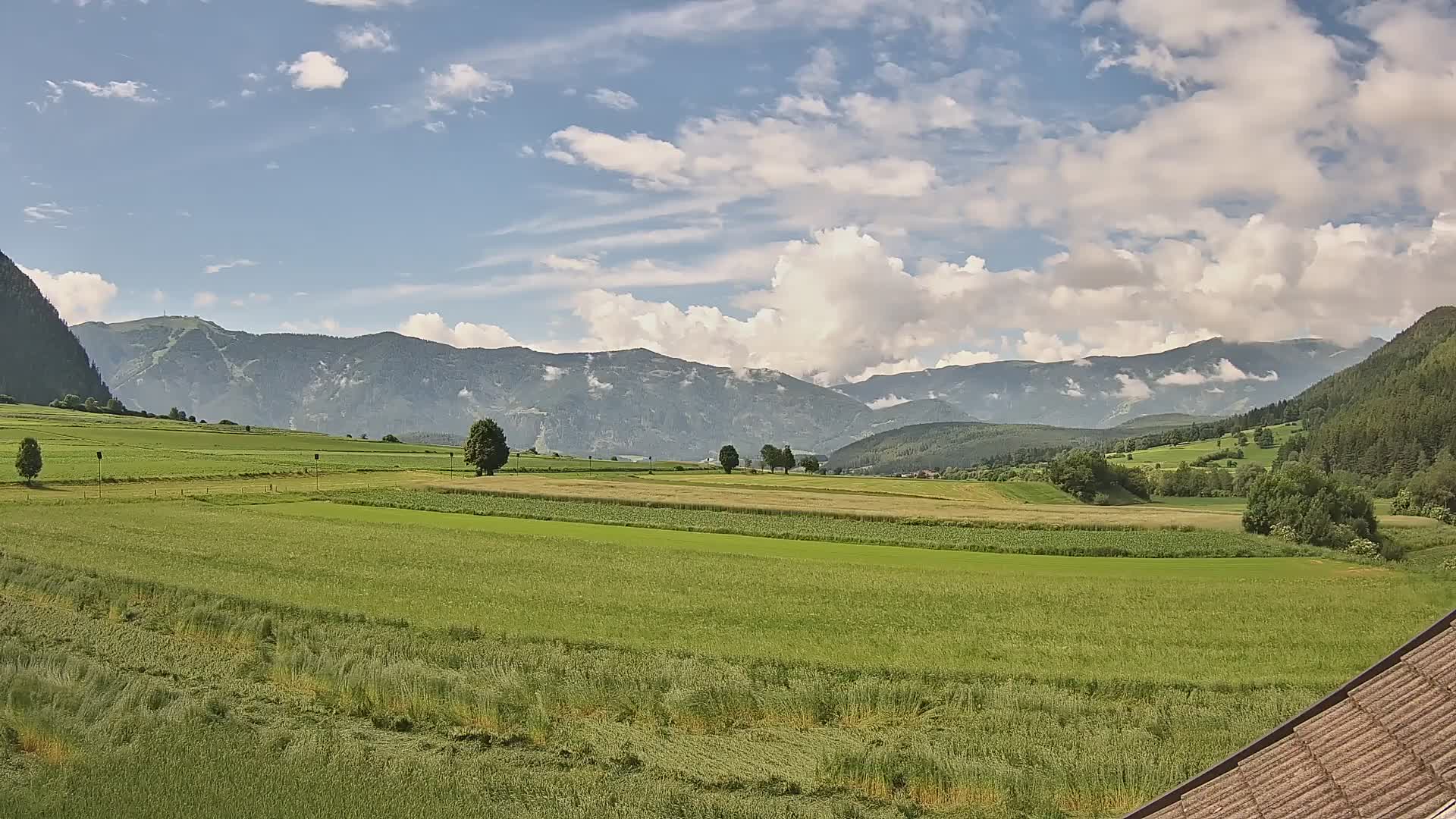 Gais | Vista desde la finca Winklerhof hacia Plan de Corones y los Dolomitas