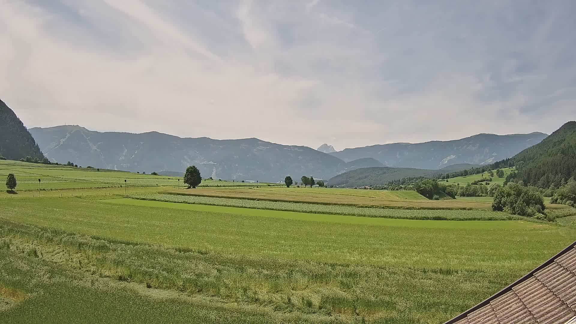 Gais | Vista desde la finca Winklerhof hacia Plan de Corones y los Dolomitas