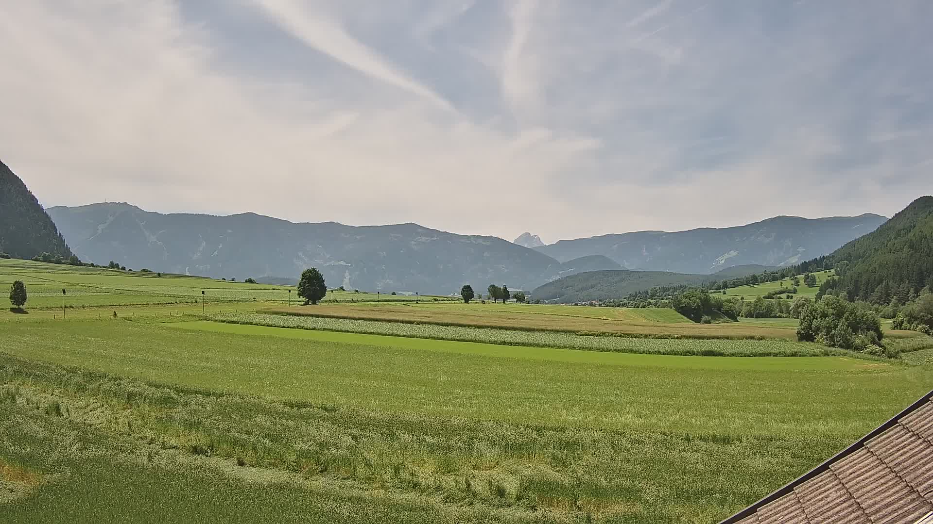 Gais | Vista desde la finca Winklerhof hacia Plan de Corones y los Dolomitas