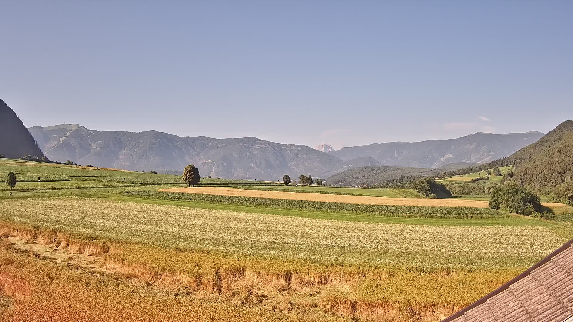 Gais | Vista desde la finca Winklerhof hacia Plan de Corones y los Dolomitas