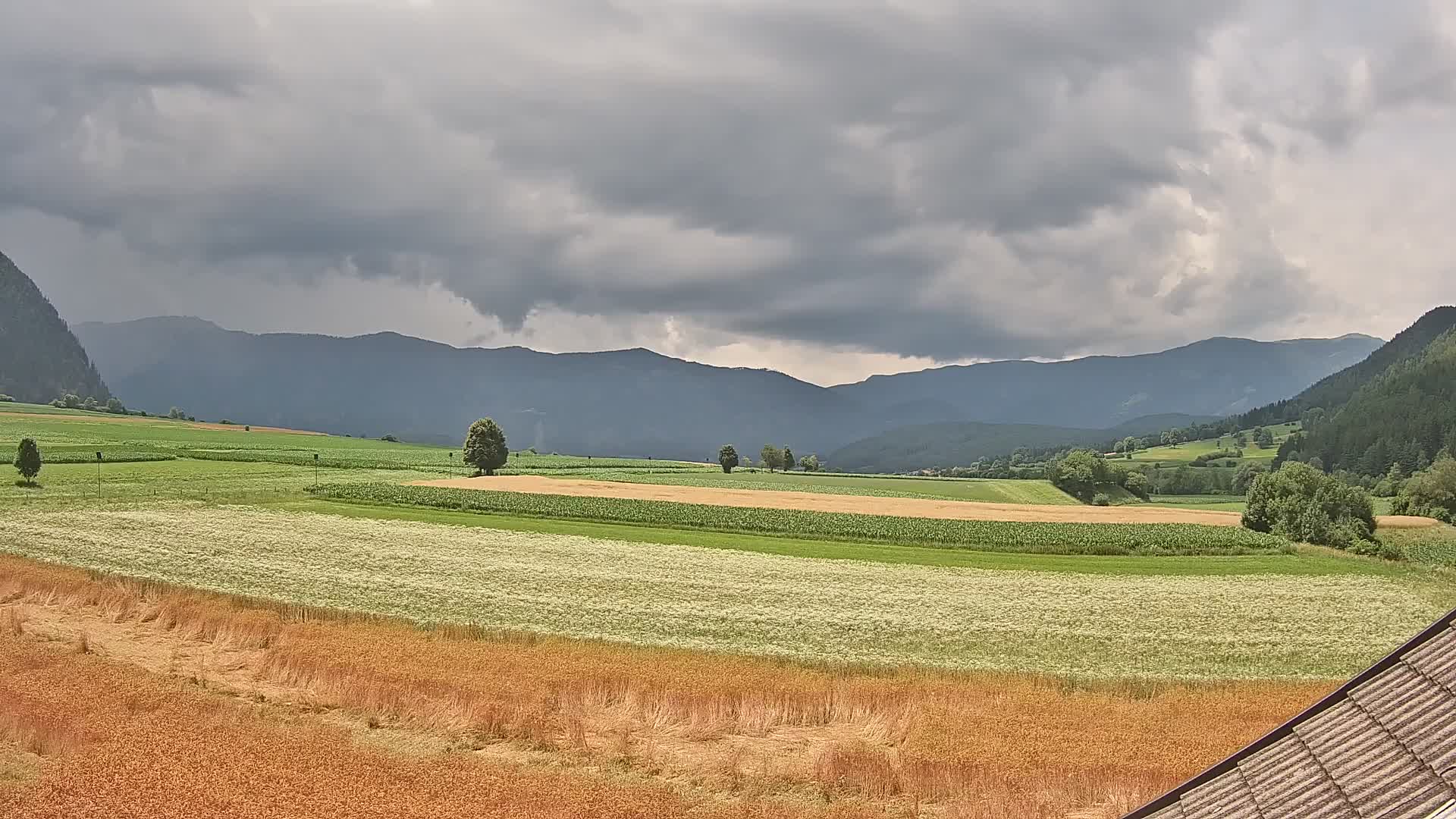 Gais | Vista desde la finca Winklerhof hacia Plan de Corones y los Dolomitas