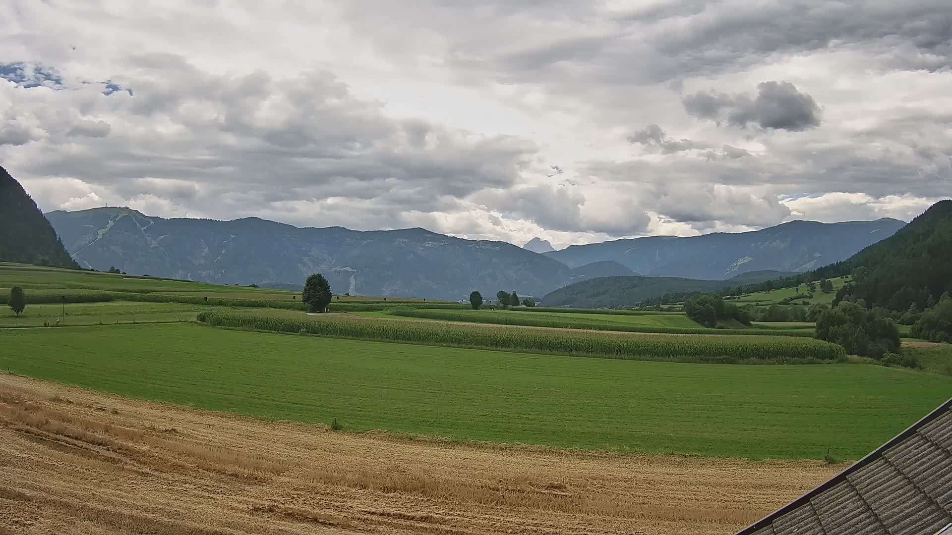 Gais | View from Vintage Farm Winklerhof to Kronplatz and Dolomites