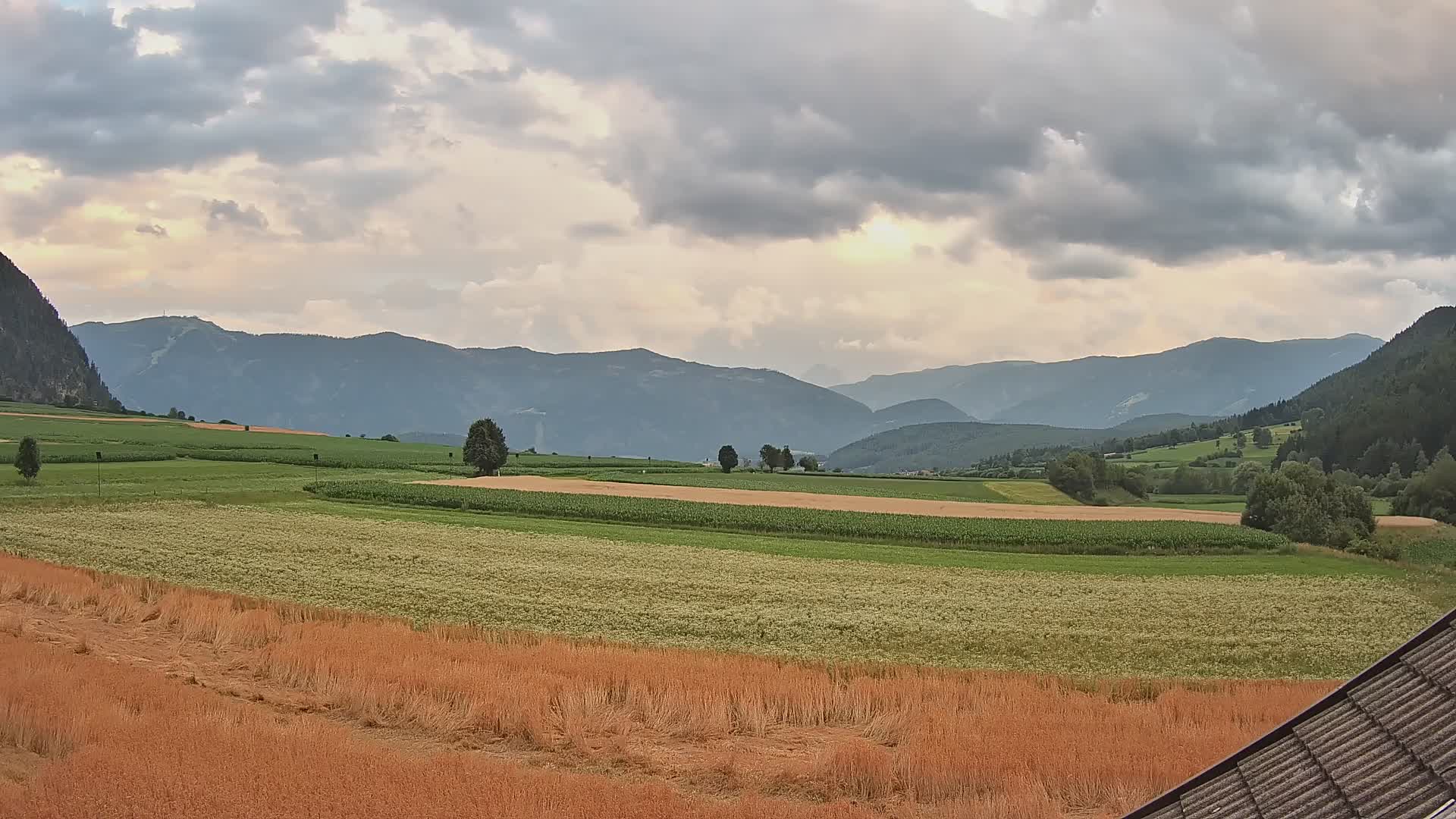 Gais | View from Vintage Farm Winklerhof to Kronplatz and Dolomites