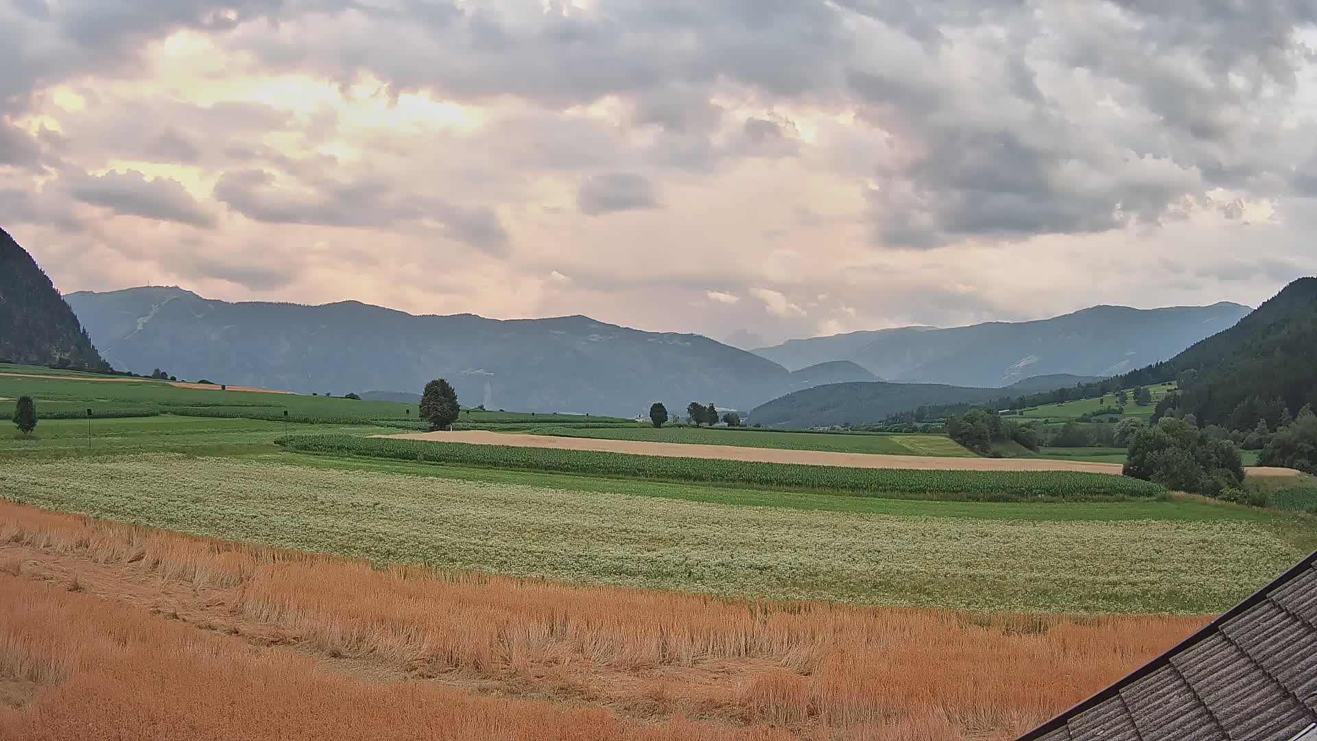 Gais | View from Vintage Farm Winklerhof to Kronplatz and Dolomites