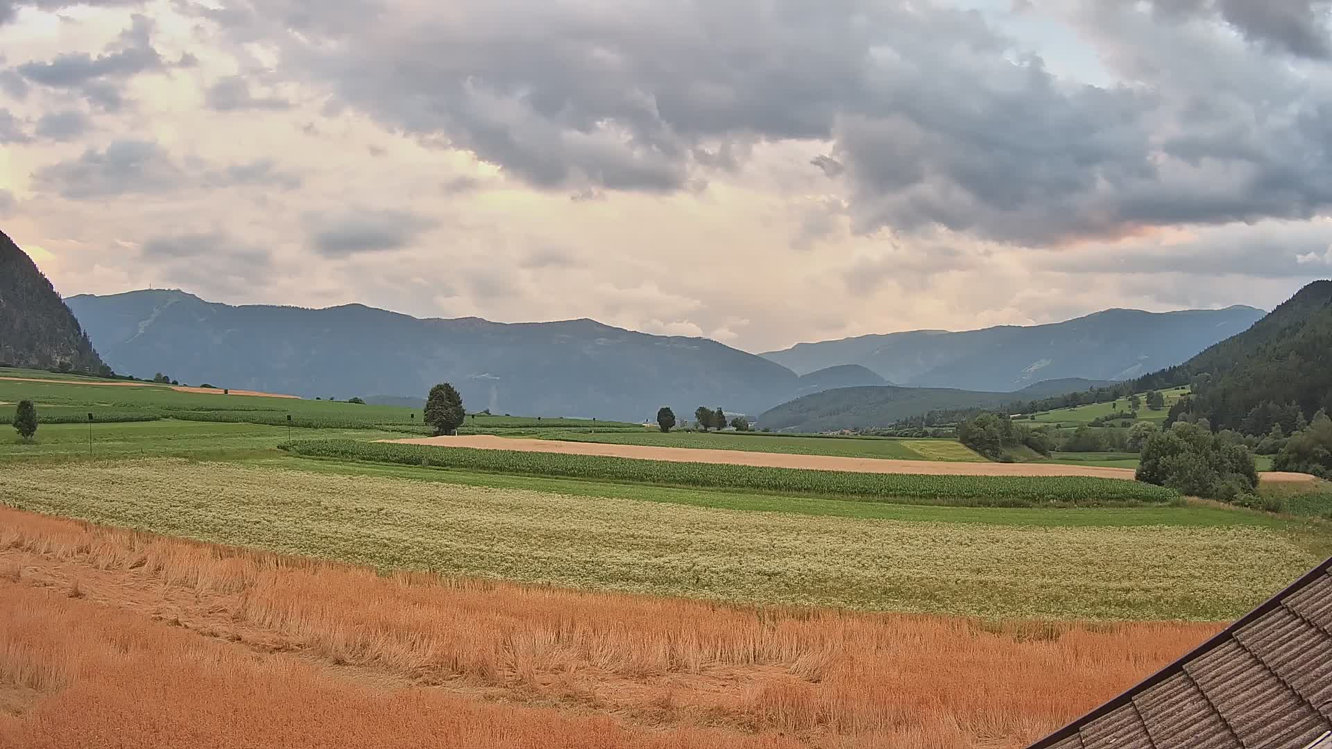 Gais | View from Vintage Farm Winklerhof to Kronplatz and Dolomites