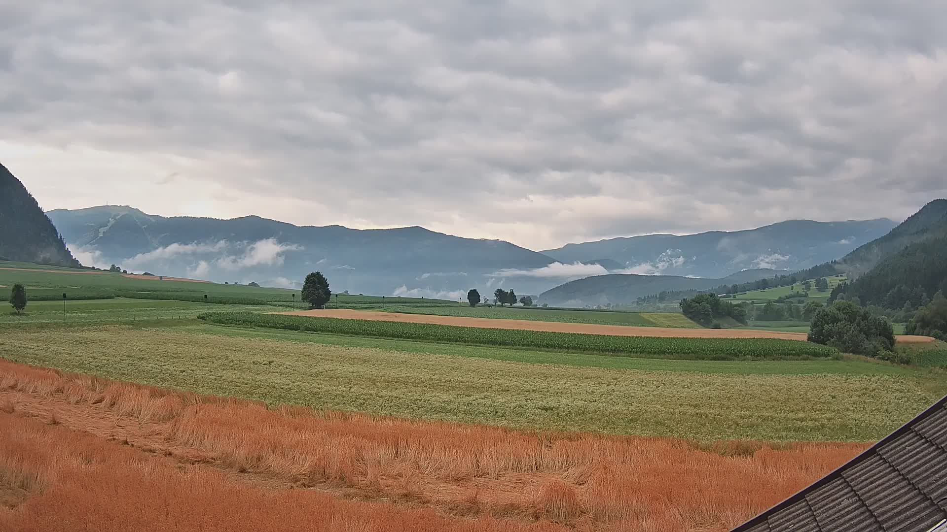 Gais | Vista desde la finca Winklerhof hacia Plan de Corones y los Dolomitas