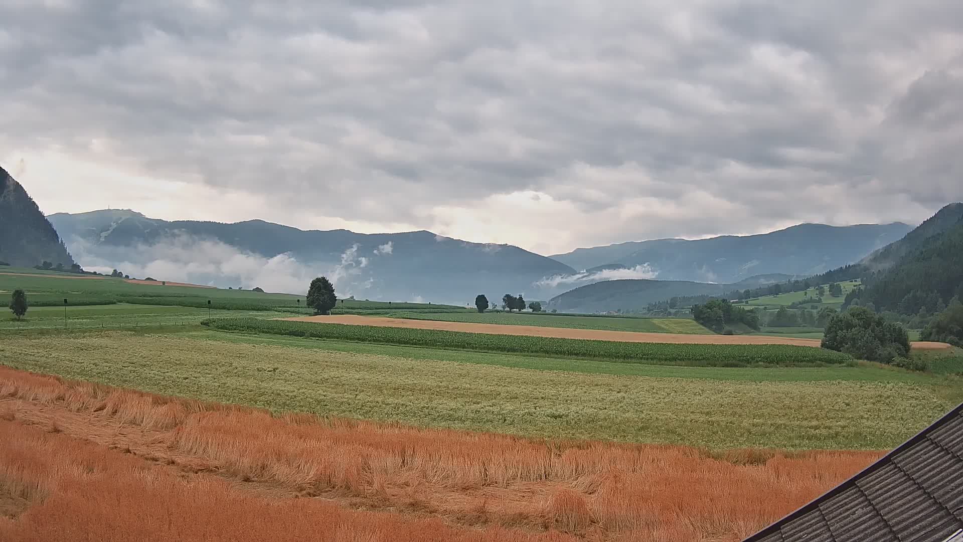 Gais | Vista desde la finca Winklerhof hacia Plan de Corones y los Dolomitas