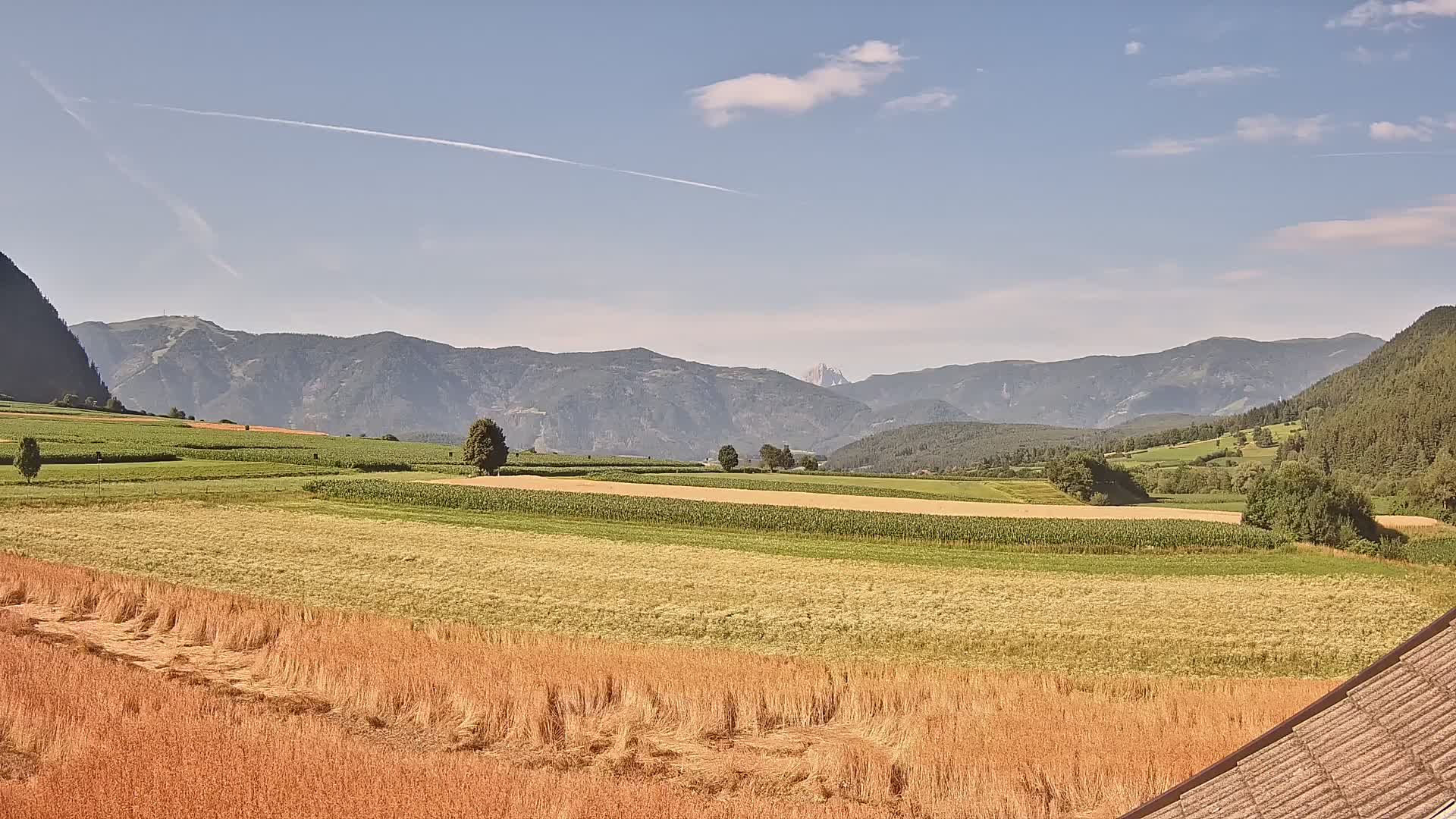 Gais | Blick vom Vintage Farm Winklerhof auf Kronplatz und Dolomiten