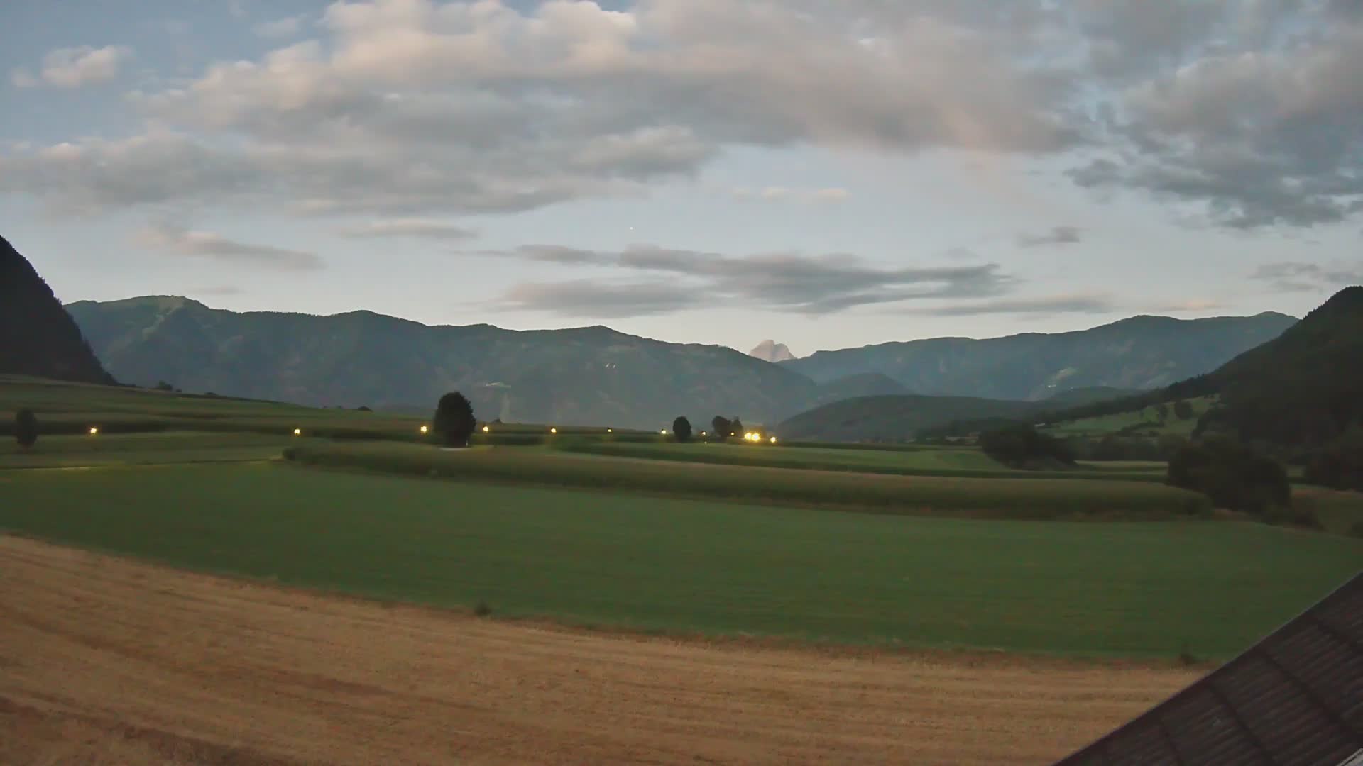 Gais | Blick vom Vintage Farm Winklerhof auf Kronplatz und Dolomiten