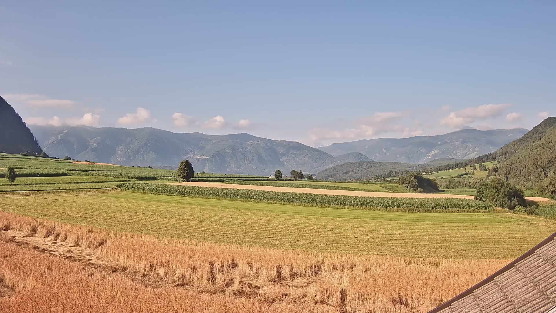 Gais | Vista desde la finca Winklerhof hacia Plan de Corones y los Dolomitas