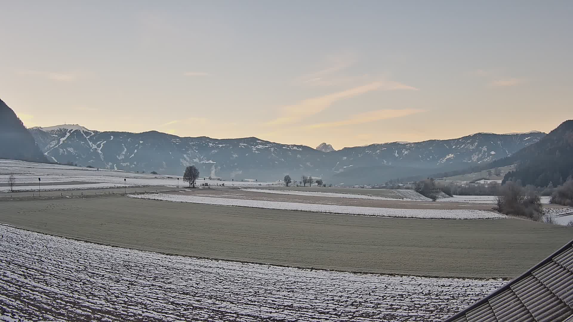 Gais | Vista desde la finca Winklerhof hacia Plan de Corones y los Dolomitas