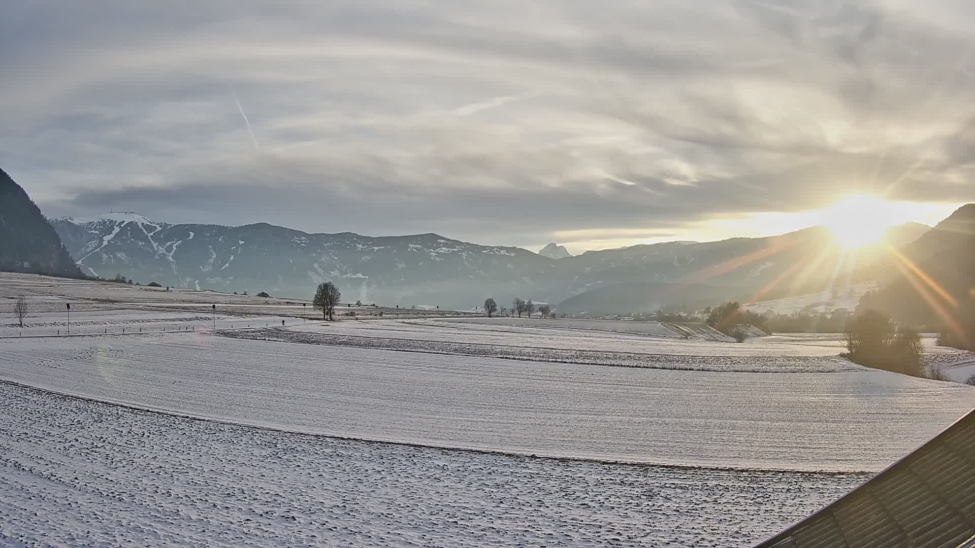 Gais | Pogled z gostišča Winklerhof proti Kronplatzu in Dolomitom