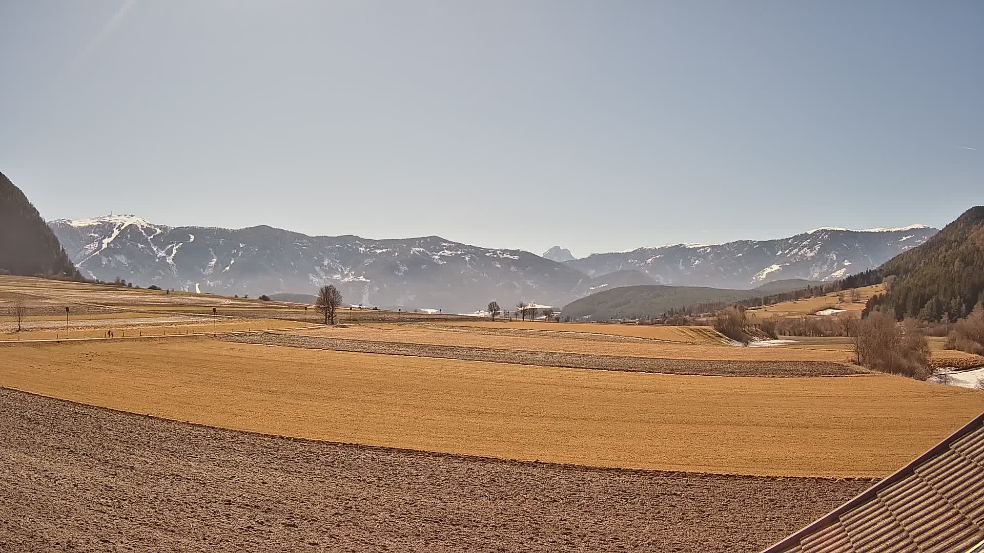 Gais | Blick vom Vintage Farm Winklerhof auf Kronplatz und Dolomiten