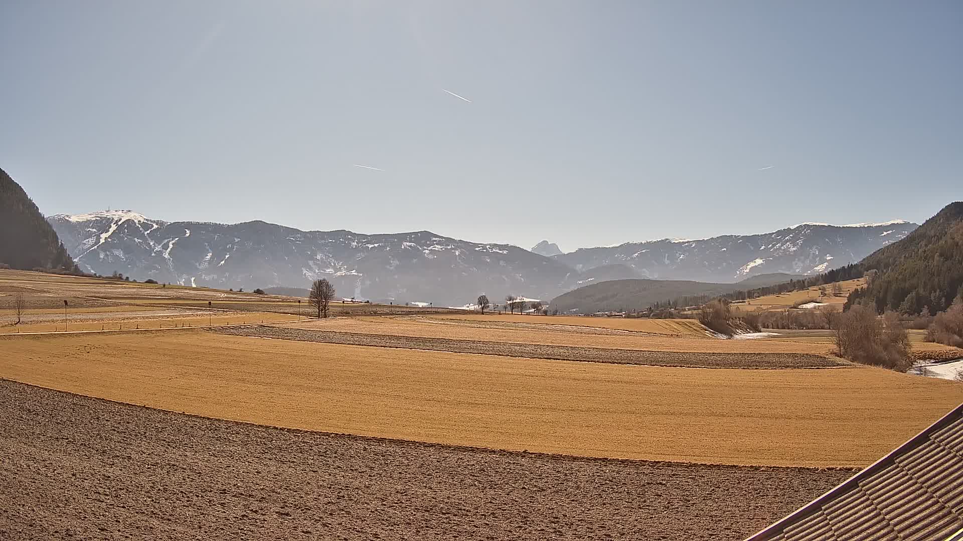 Gais | Vista desde la finca Winklerhof hacia Plan de Corones y los Dolomitas