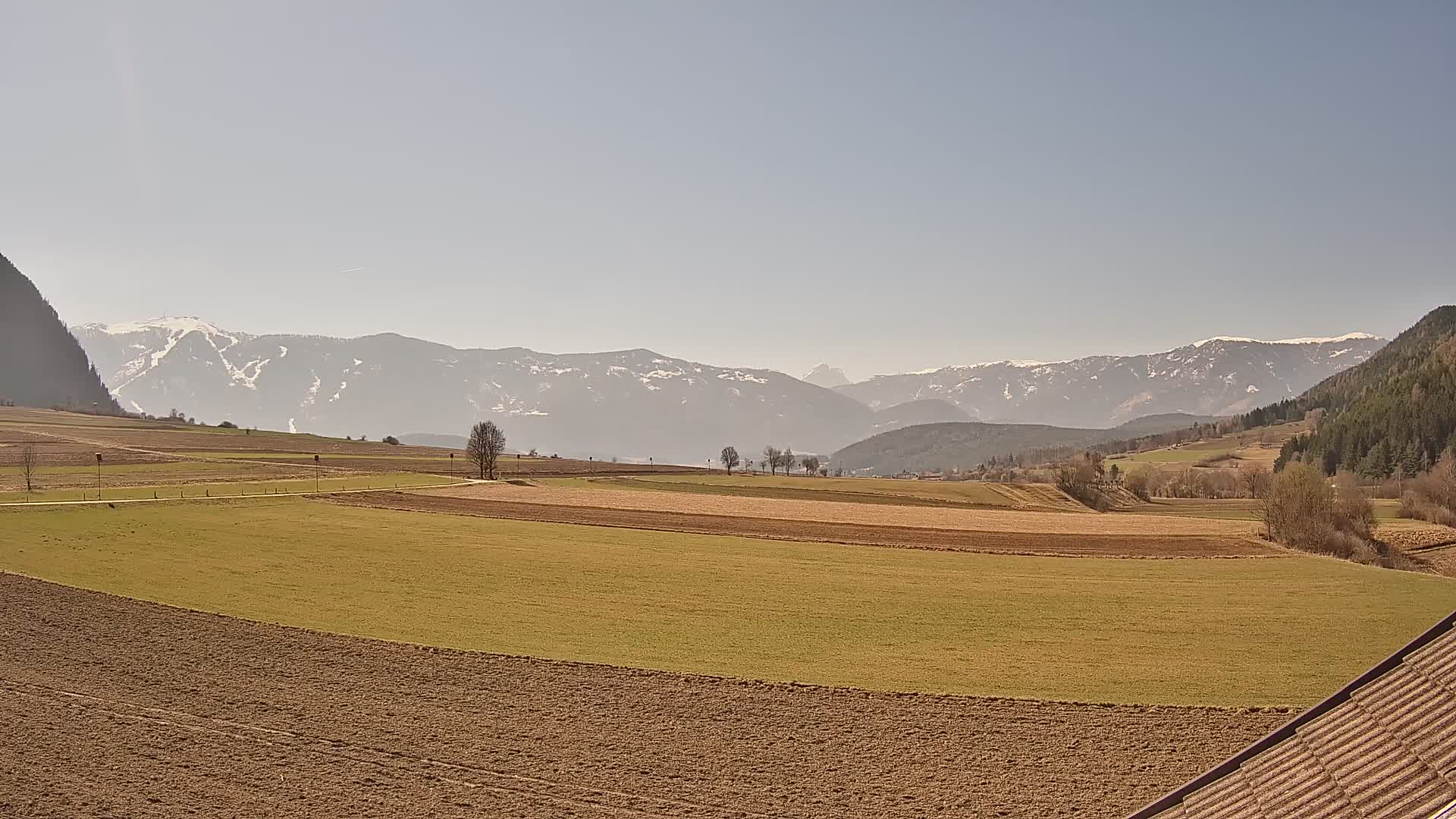 Gais | Vista desde la finca Winklerhof hacia Plan de Corones y los Dolomitas