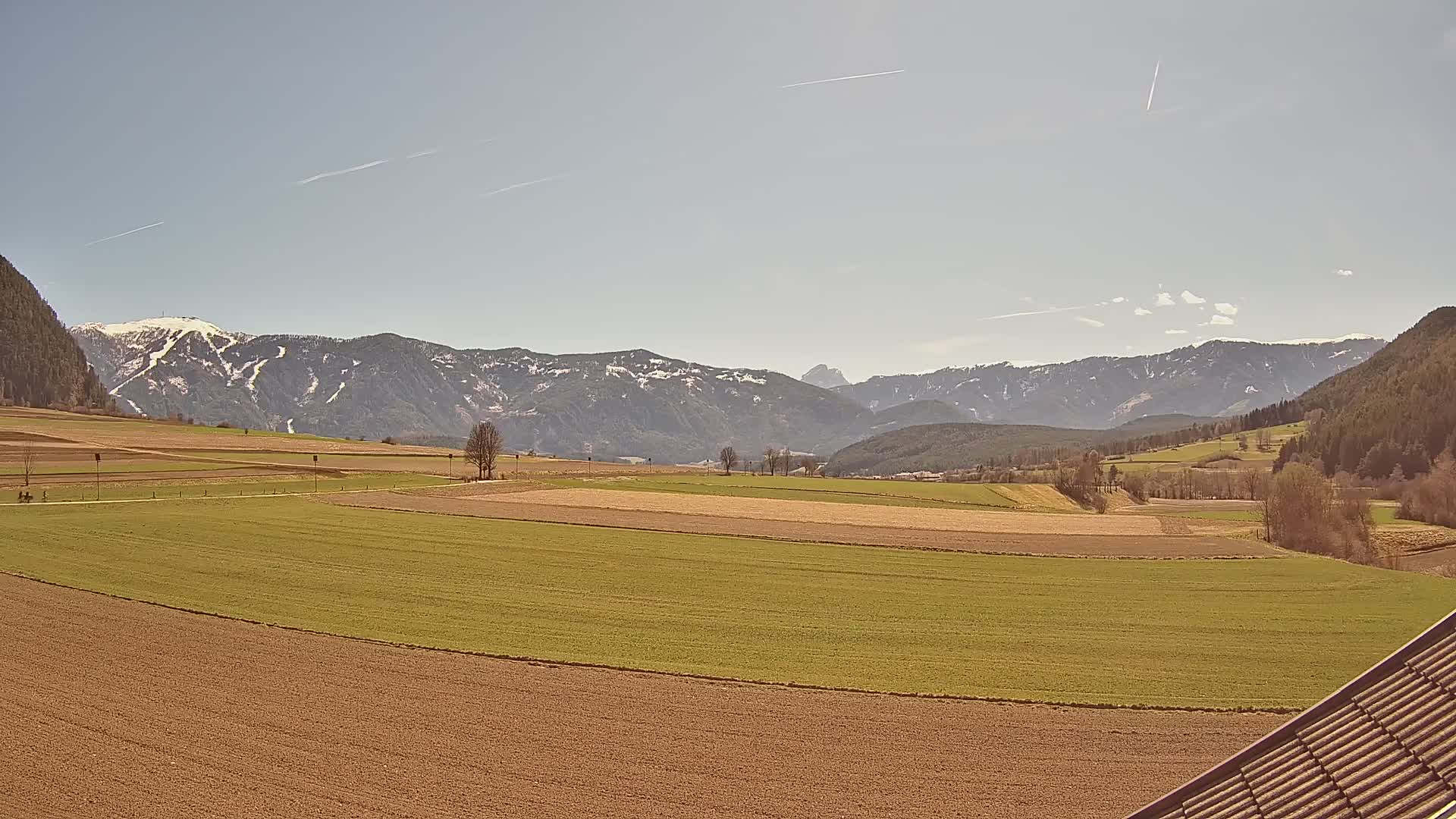 Gais | Pogled iz pansiona Winklerhof prema Kronplatzu i Dolomitim