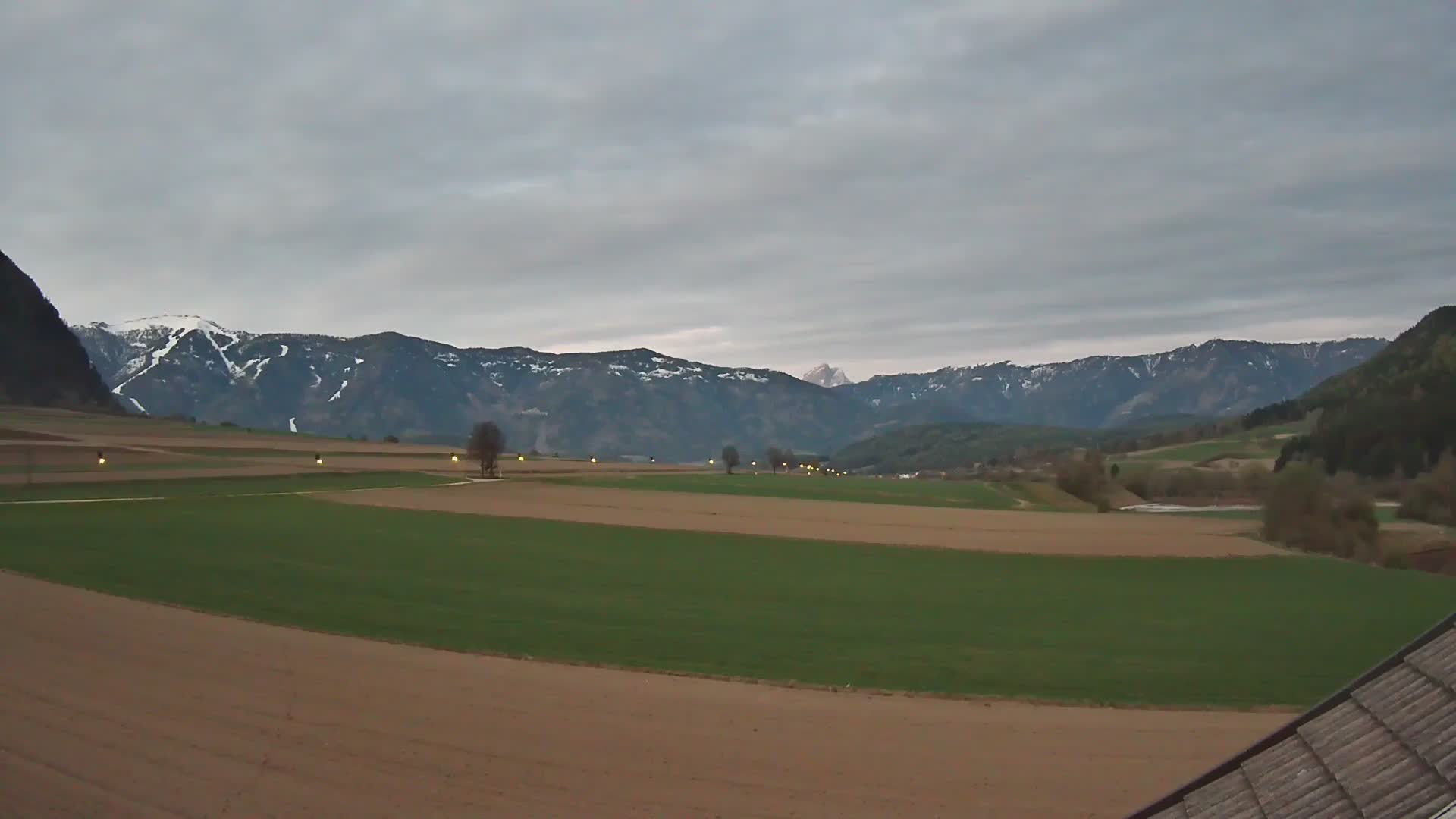 Gais | Blick vom Vintage Farm Winklerhof auf Kronplatz und Dolomiten