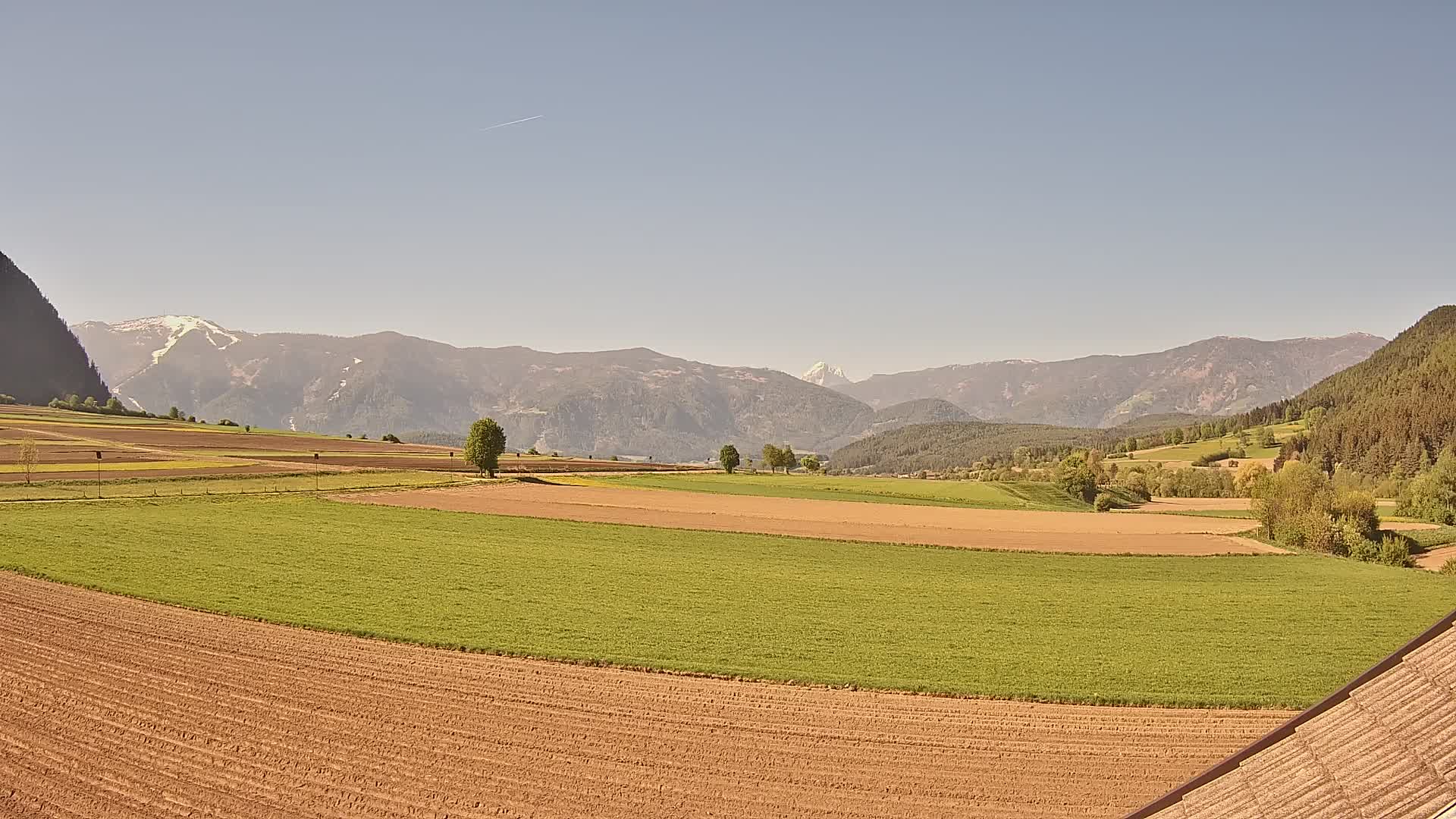 Gais | Blick vom Vintage Farm Winklerhof auf Kronplatz und Dolomiten