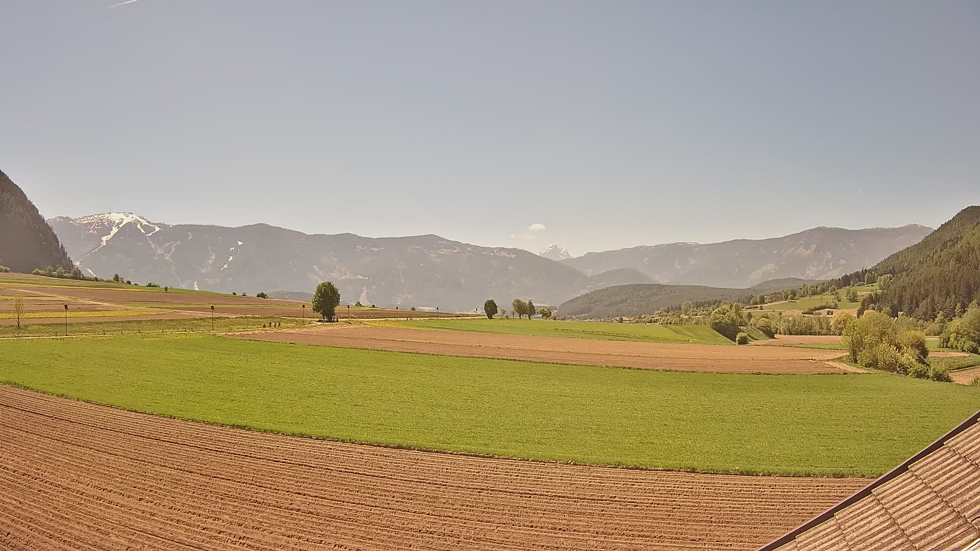 Gais | Blick vom Vintage Farm Winklerhof auf Kronplatz und Dolomiten
