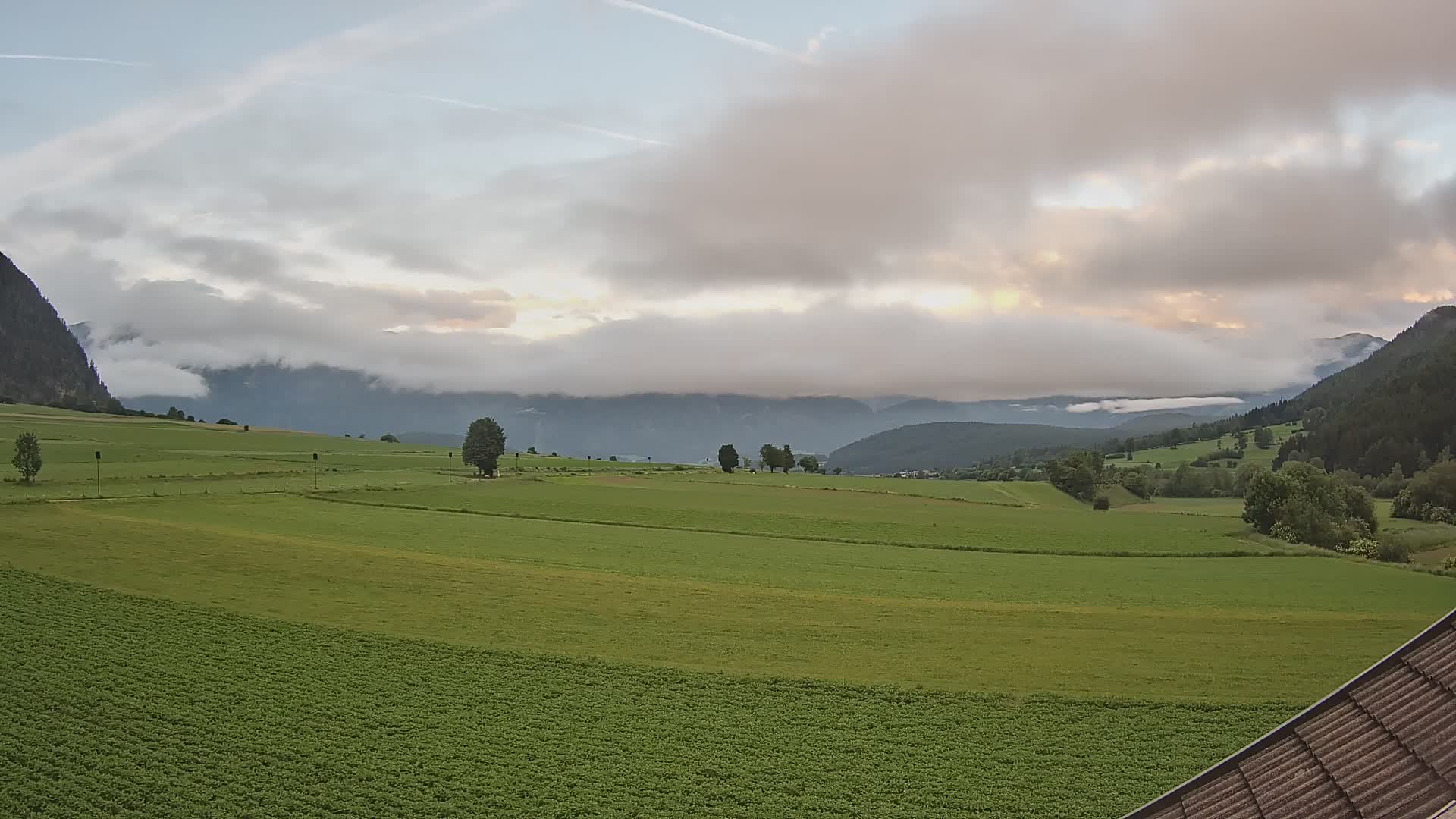 Gais | Blick vom Vintage Farm Winklerhof auf Kronplatz und Dolomiten
