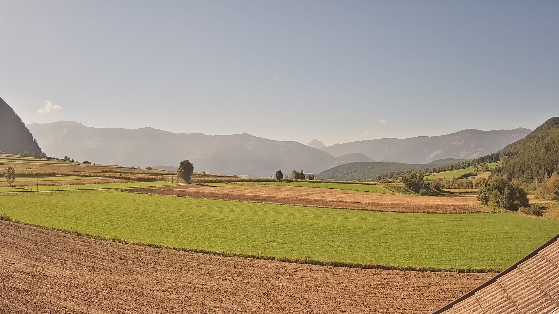 Gais | Blick vom Vintage Farm Winklerhof auf Kronplatz und Dolomiten