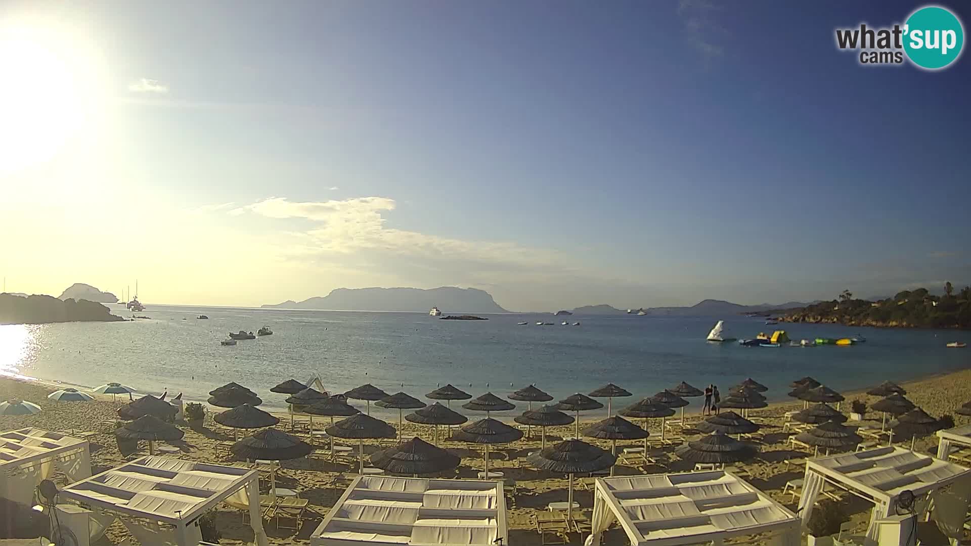 Plaža Cala Sassari Spletna kamera v živo Golfo Aranci – Sardinija