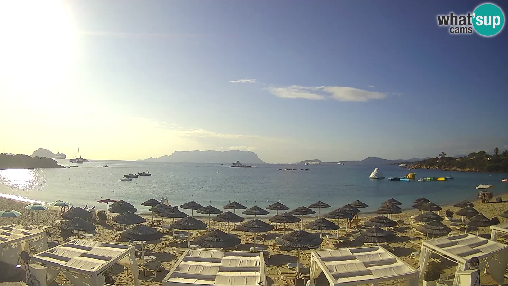 Plaža Cala Sassari Spletna kamera v živo Golfo Aranci – Sardinija