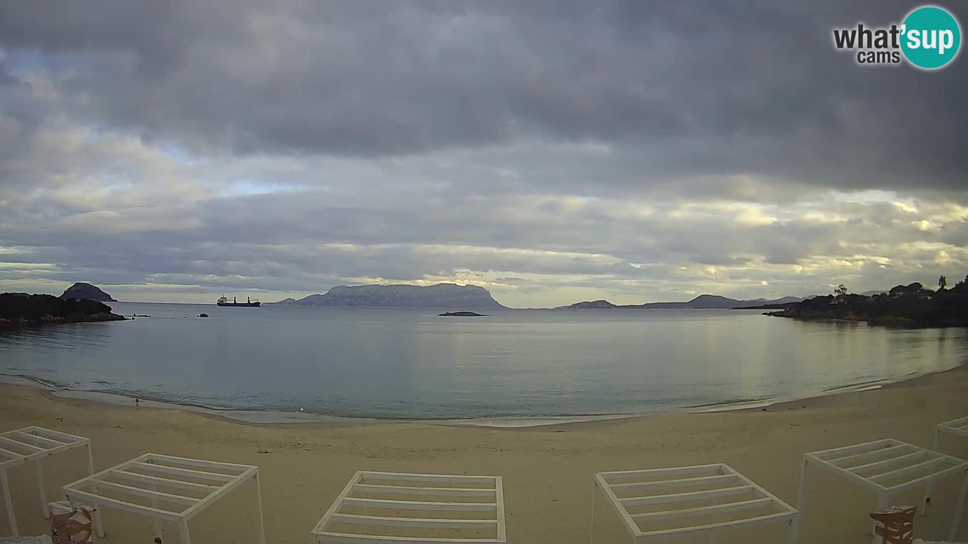 Web kamera uživo plaža Cala Sassari – Golfo Aranci – Sardinija