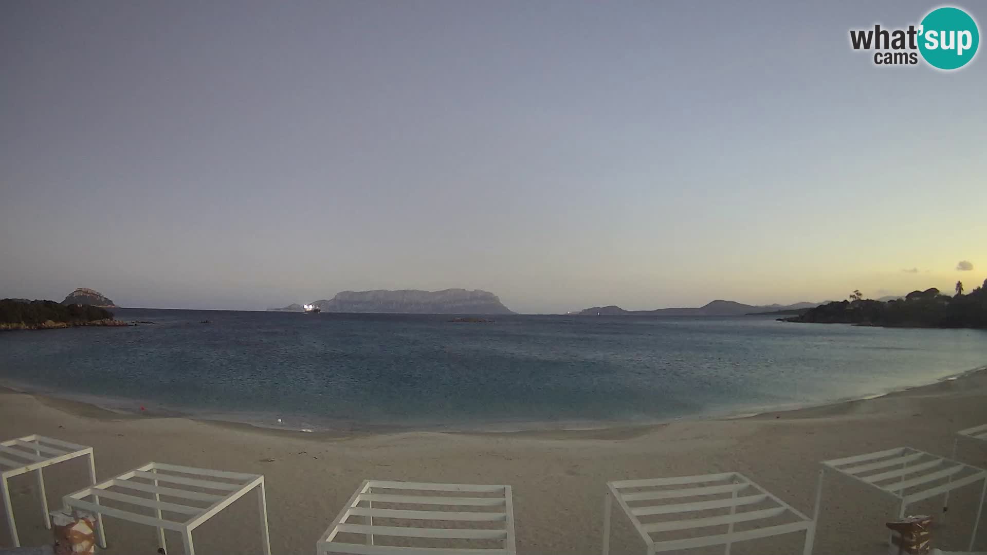 Plaža Cala Sassari Spletna kamera v živo Golfo Aranci – Sardinija