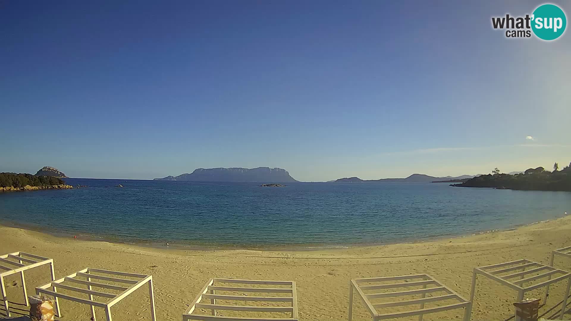 Plaža Cala Sassari Spletna kamera v živo Golfo Aranci – Sardinija