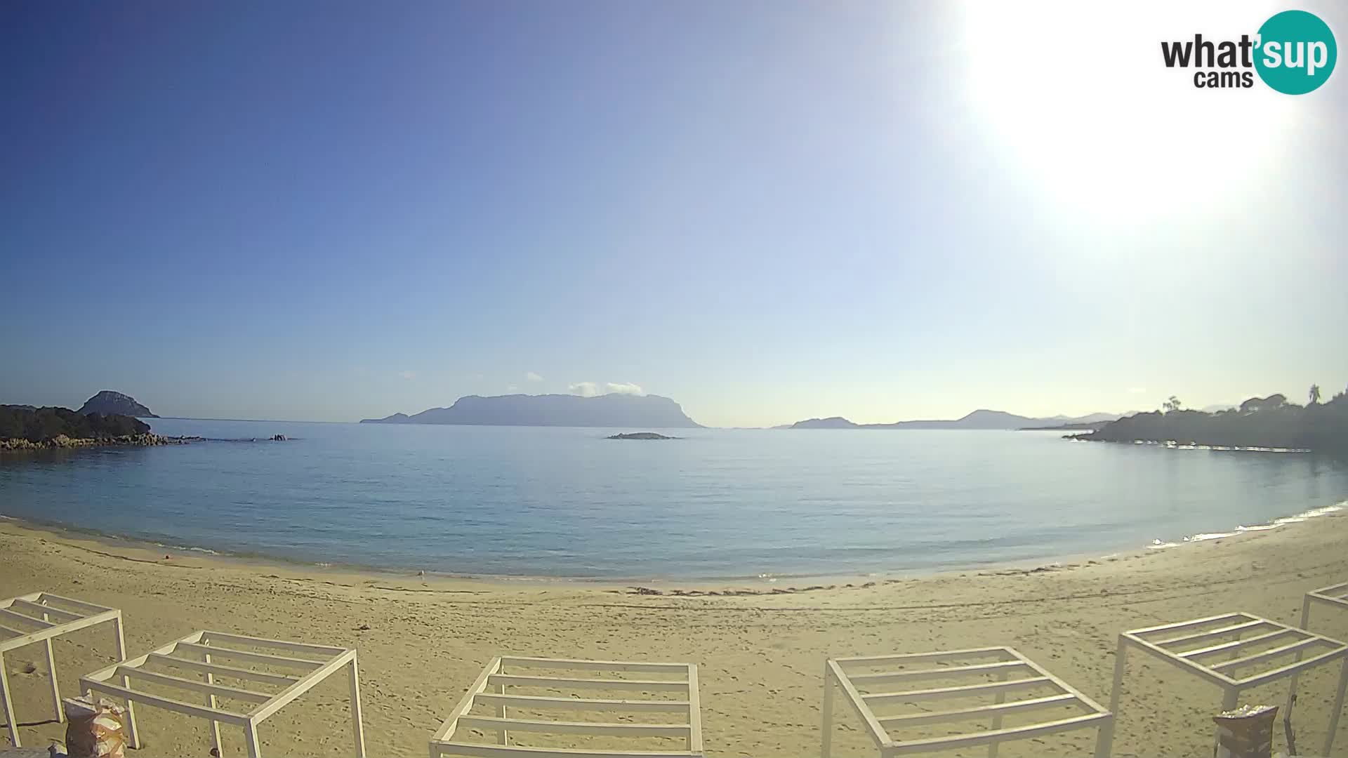 Plaža Cala Sassari Spletna kamera v živo Golfo Aranci – Sardinija