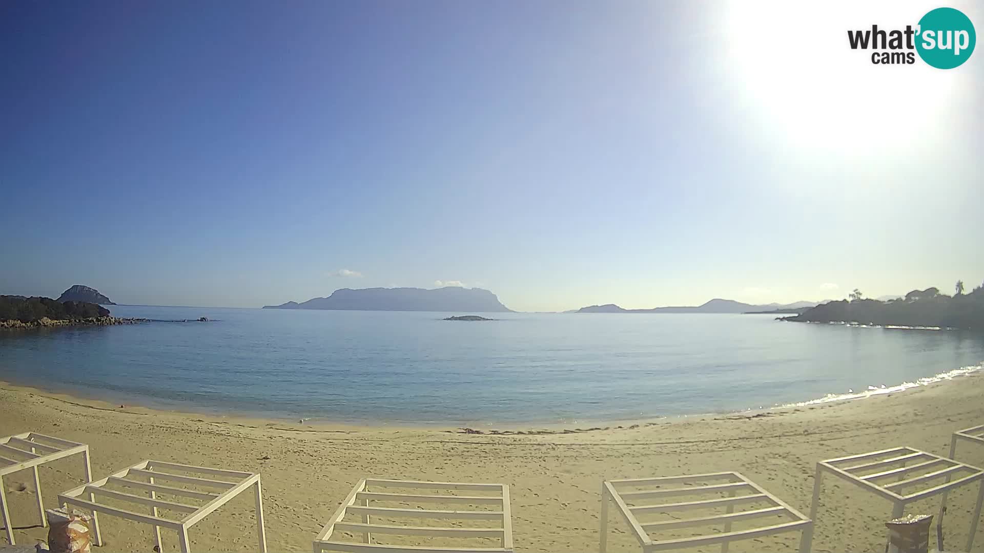 Plaža Cala Sassari Spletna kamera v živo Golfo Aranci – Sardinija